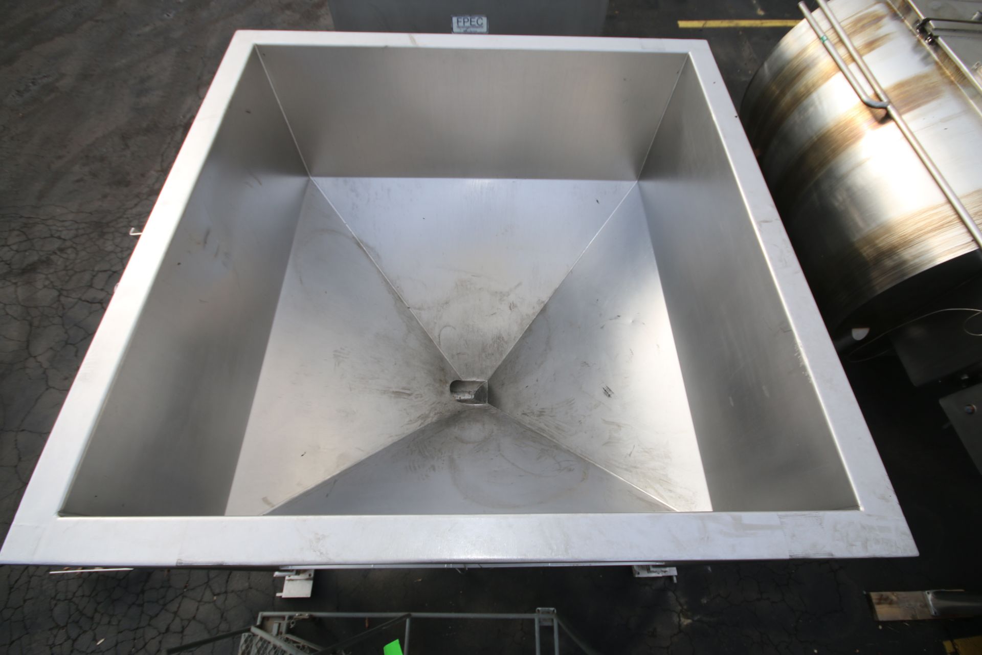 RMF 6 ft W x 6 ft L x 58" D S/S Feed Hopper, Model CT600, SN 32724, with 6" Clamp Type Discharge, - Image 5 of 8