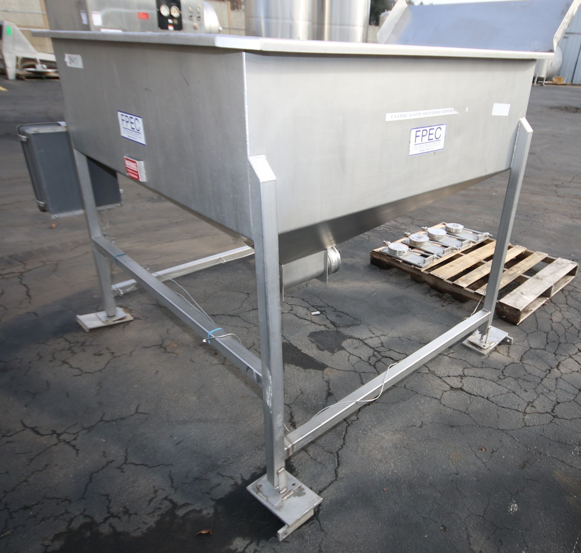 FPEC 60" W x 60" L x 36" D S/S Feed Hopper, Model VFH86, SN 6244, with 6" Discharge, Mounted on S/ - Image 4 of 9