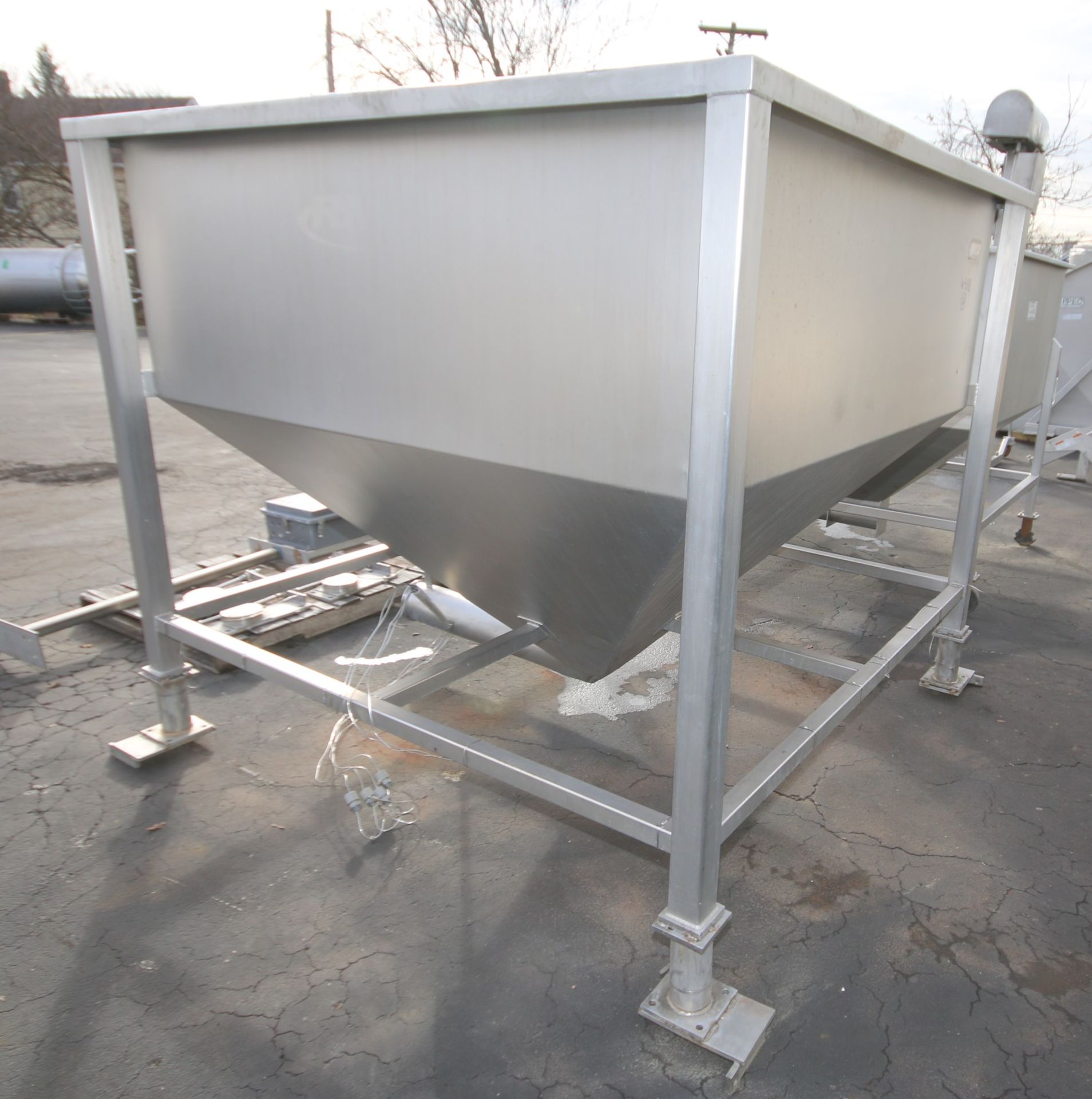 RMF 6 ft W x 6 ft L x 58" D S/S Feed Hopper, Model CT600, SN 32724, with 6" Clamp Type Discharge, - Image 3 of 8