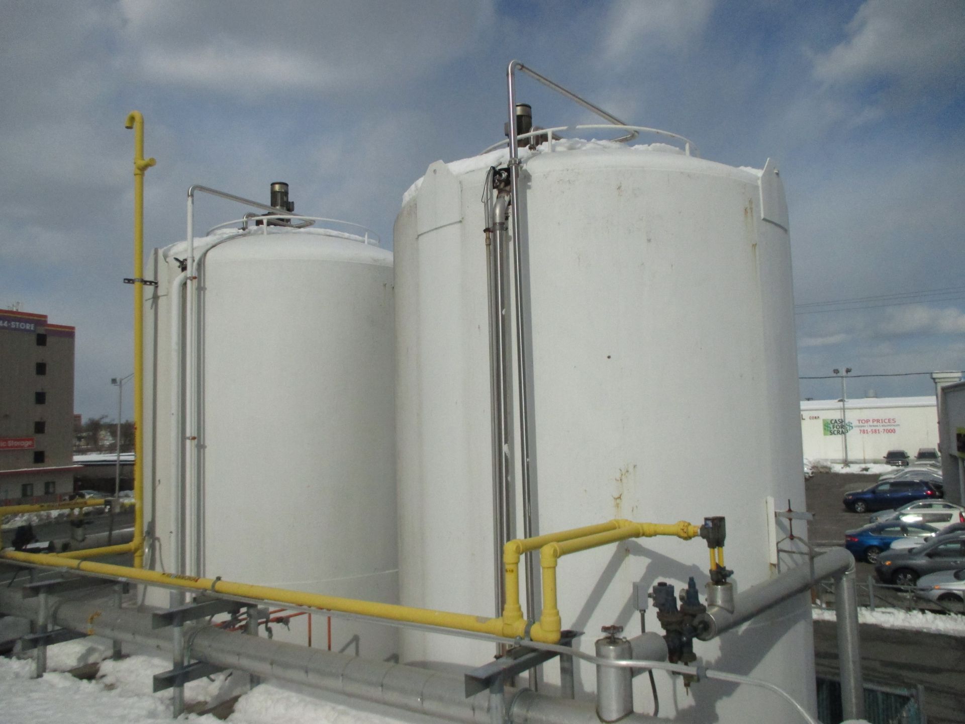 Walker 10,000 Gal. Refrigerated Silo, M/N 8332, with Painted Exterior, Vertical Agitation (NOTE: In