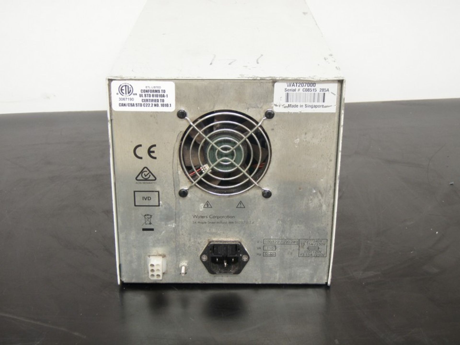 Waters 515 HPLC Pump, Model WAT20700, S/N C08515 285A (NOTE: Pump Powers On)***Located in NC*** - Image 8 of 9