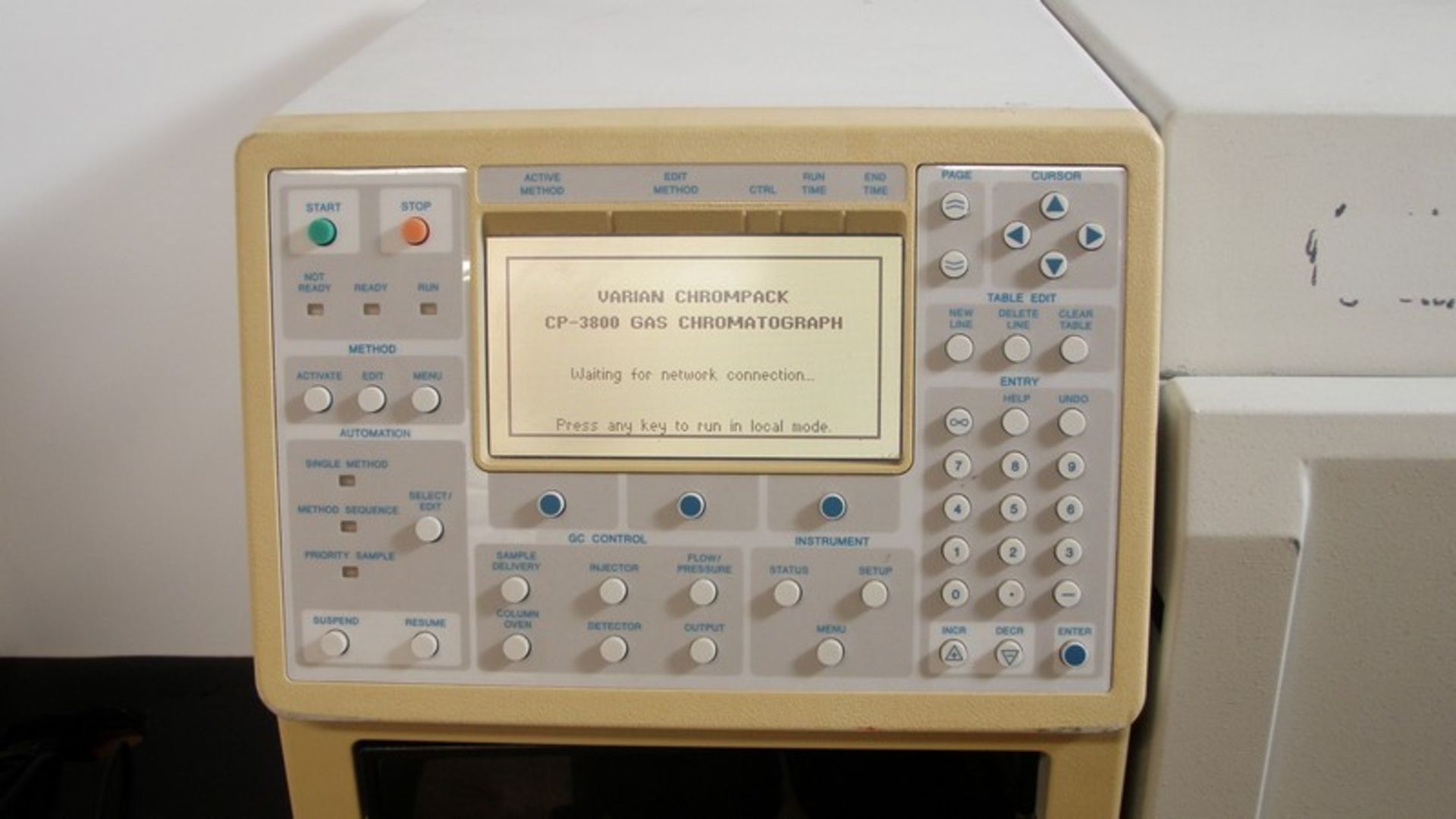 Varian CP-3800 Gas Chromatograph, Model 3800/3380, S/N 05478 (NOTE: Unit Powers On, has Possible - Image 4 of 12