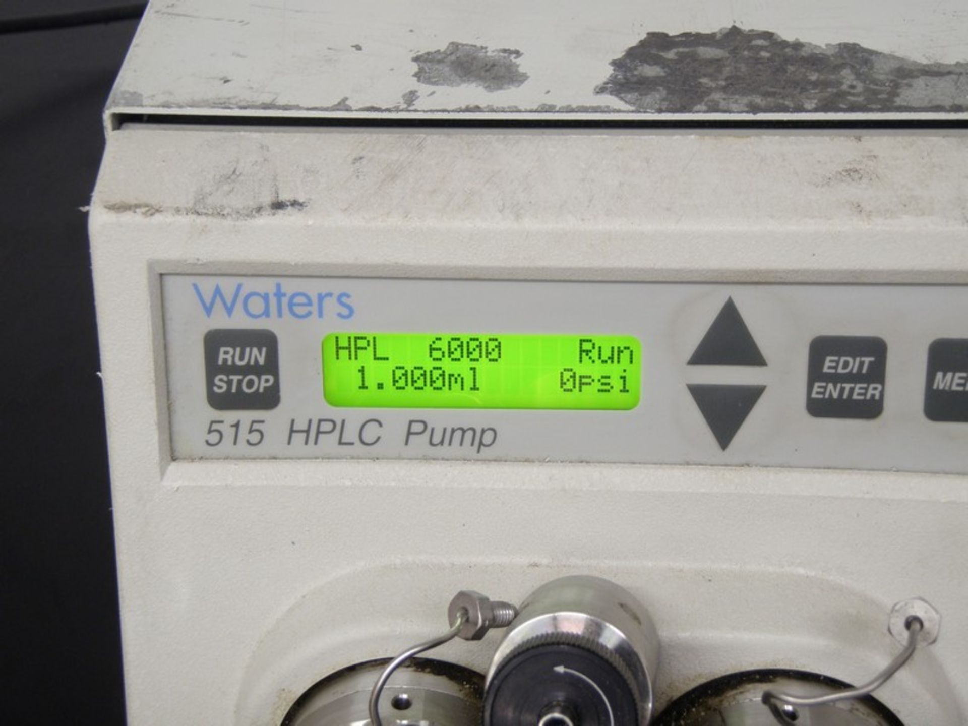 Waters 515 HPLC Pump, Model WAT20700, S/N C08515 285A (NOTE: Pump Powers On)***Located in NC*** - Image 5 of 9