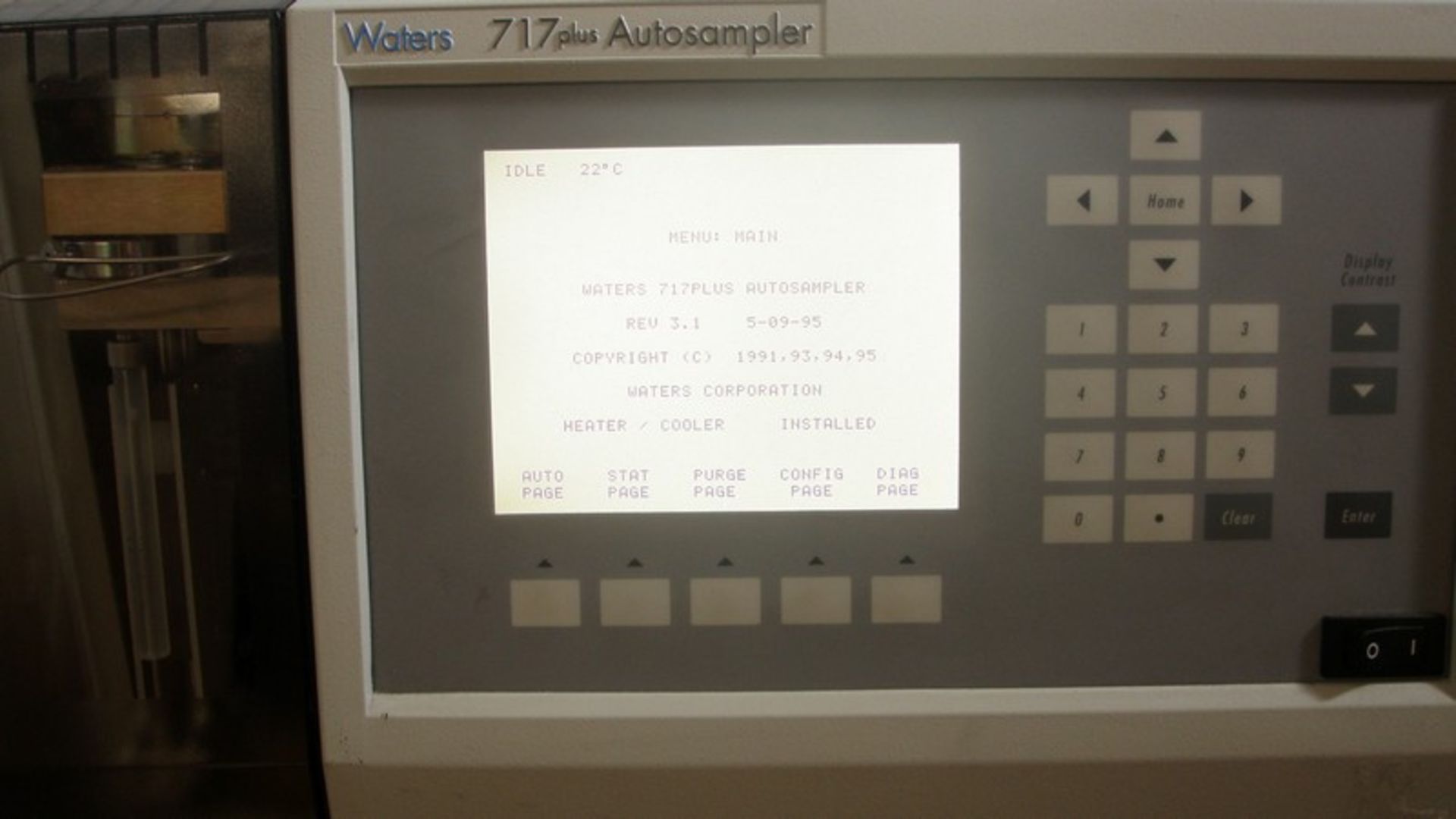 Waters 717 Plus Autosampler, Model WAT078900, S/N E9771P 387M (NOTE: Unit Powers On, LCD is Clear, - Image 5 of 11