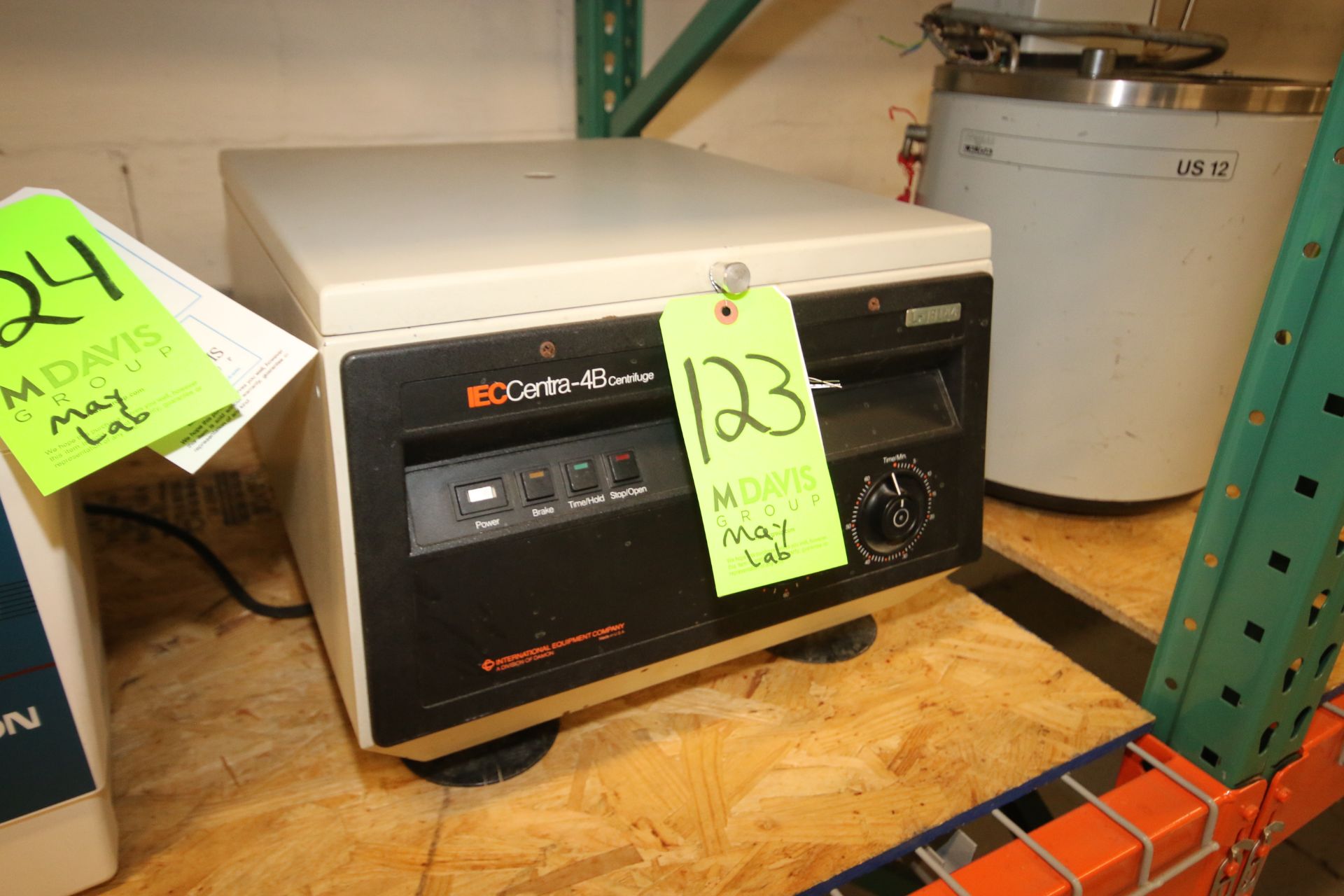 IECCentra-4B Centrifuge, S/N 23730449, 120 Volts ***Located in MDG Auction Showroom--Pittsburgh,