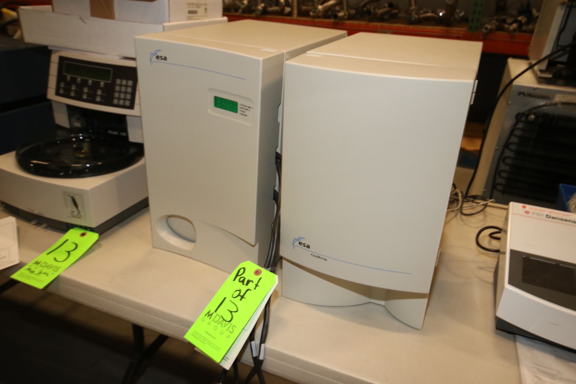 ESA Autosampler, M/N 542, with Operating Manual and Some Parts, with (2) ESA CoulArray Input Towers, - Bild 4 aus 5