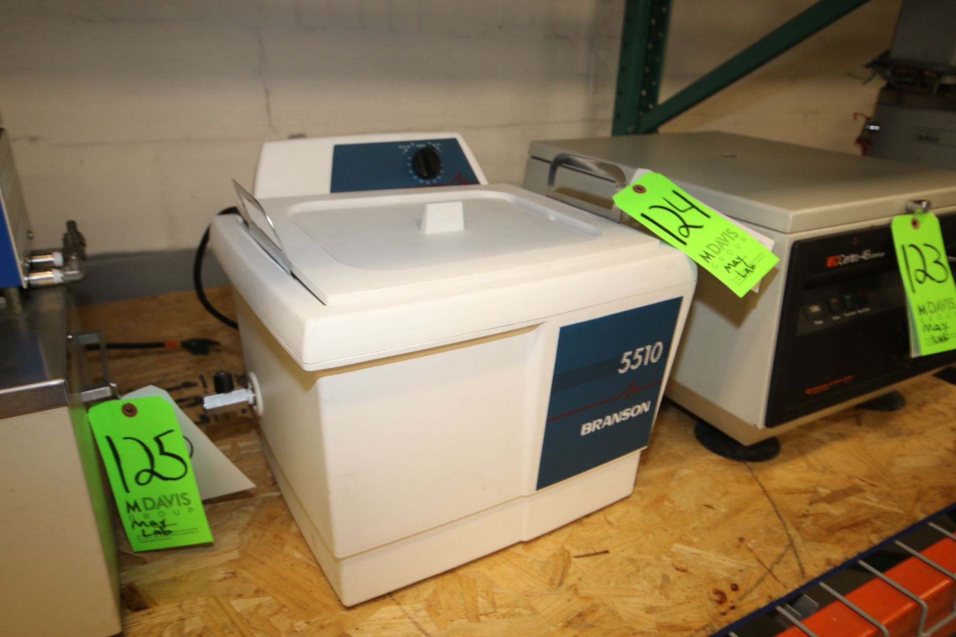 Branson Ultrasonic Cleaner, M/N 551OR-MT, S/N RNA040846121F ***Located in MDG Auction Showroom-- - Image 2 of 2