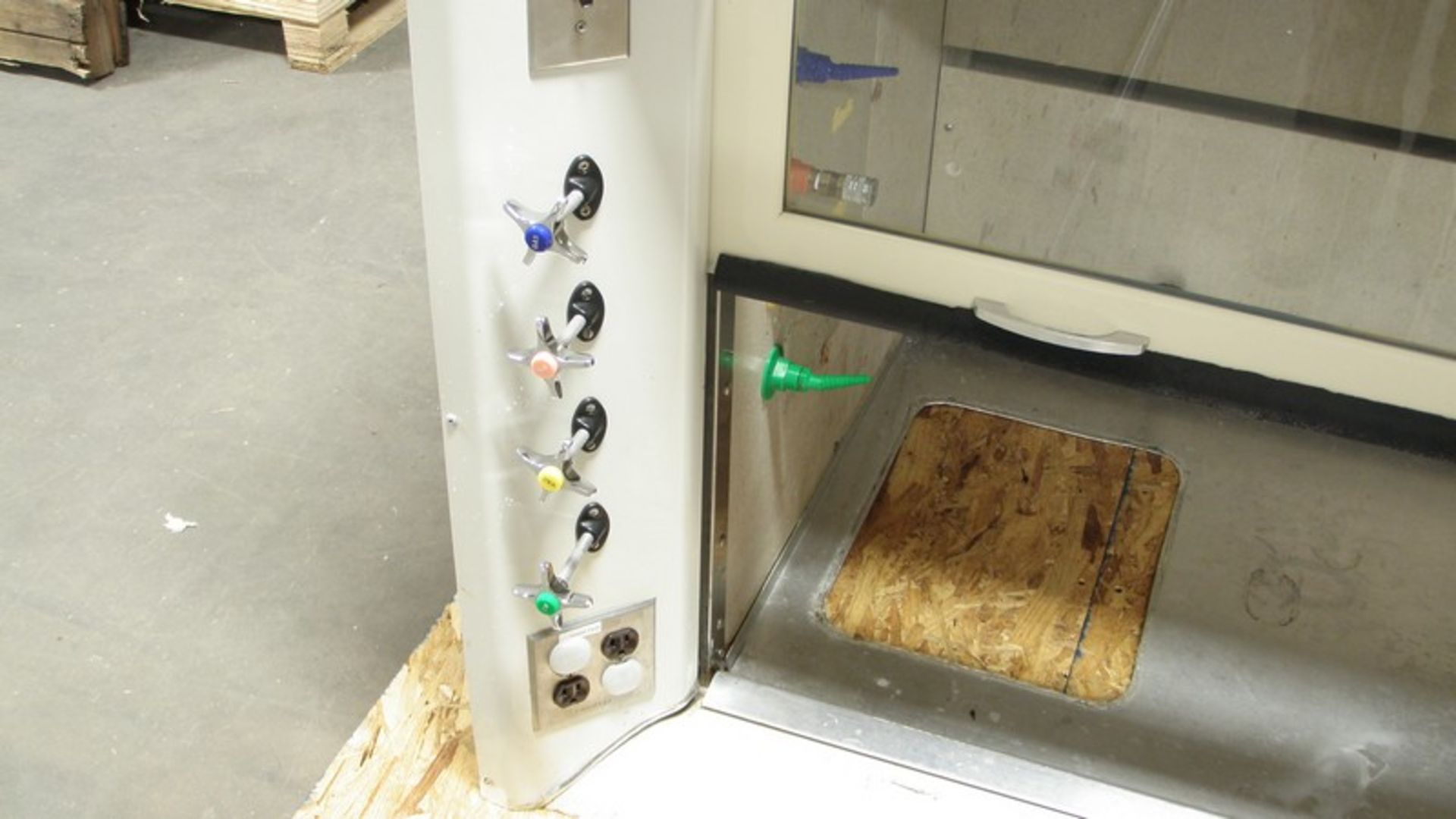 Kewaunee Scientific Airflow Supreme Fume Hood with Sink Base - Image 2 of 14