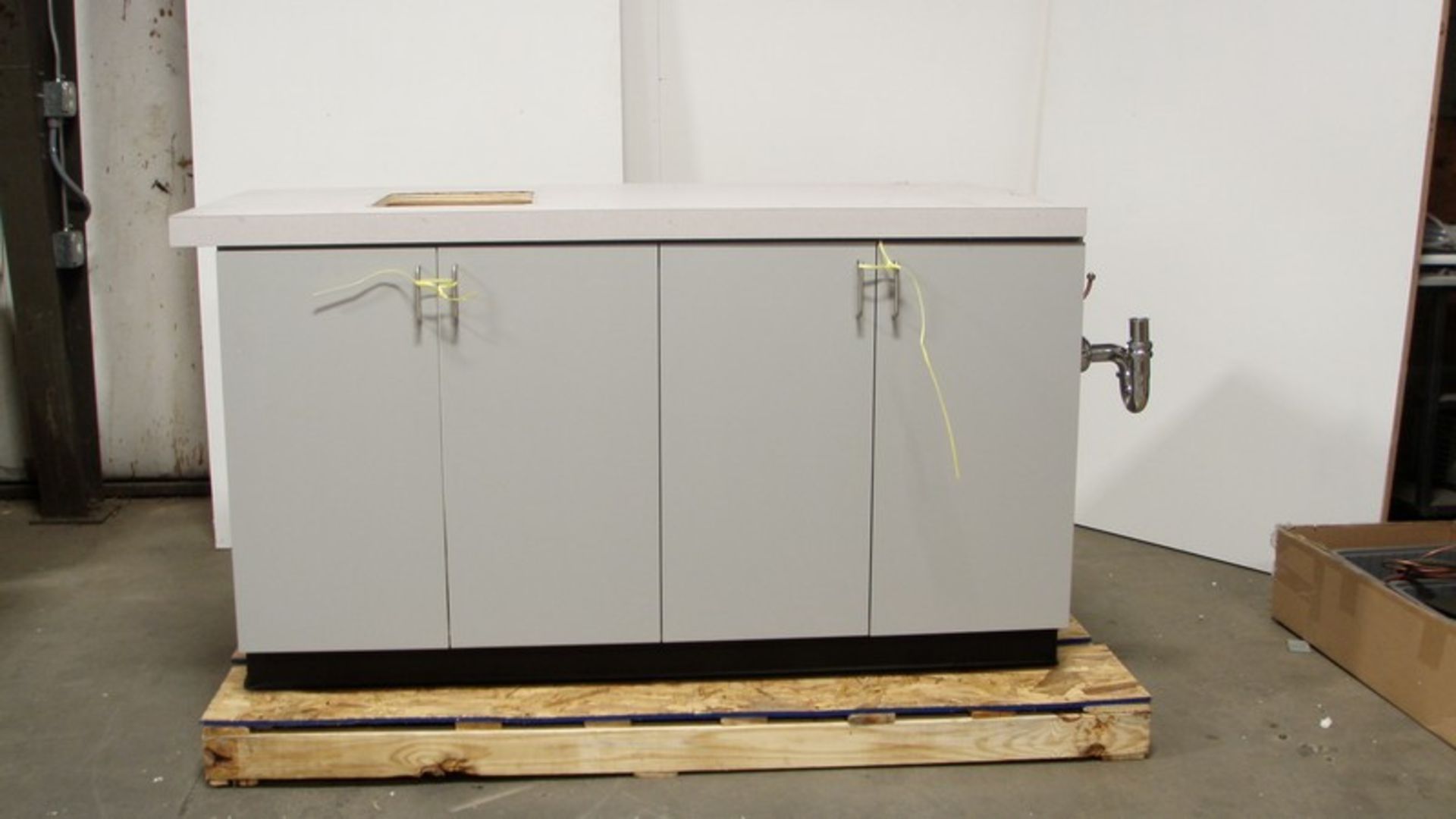 Kewaunee Scientific Airflow Supreme Fume Hood with Sink Base - Image 10 of 14