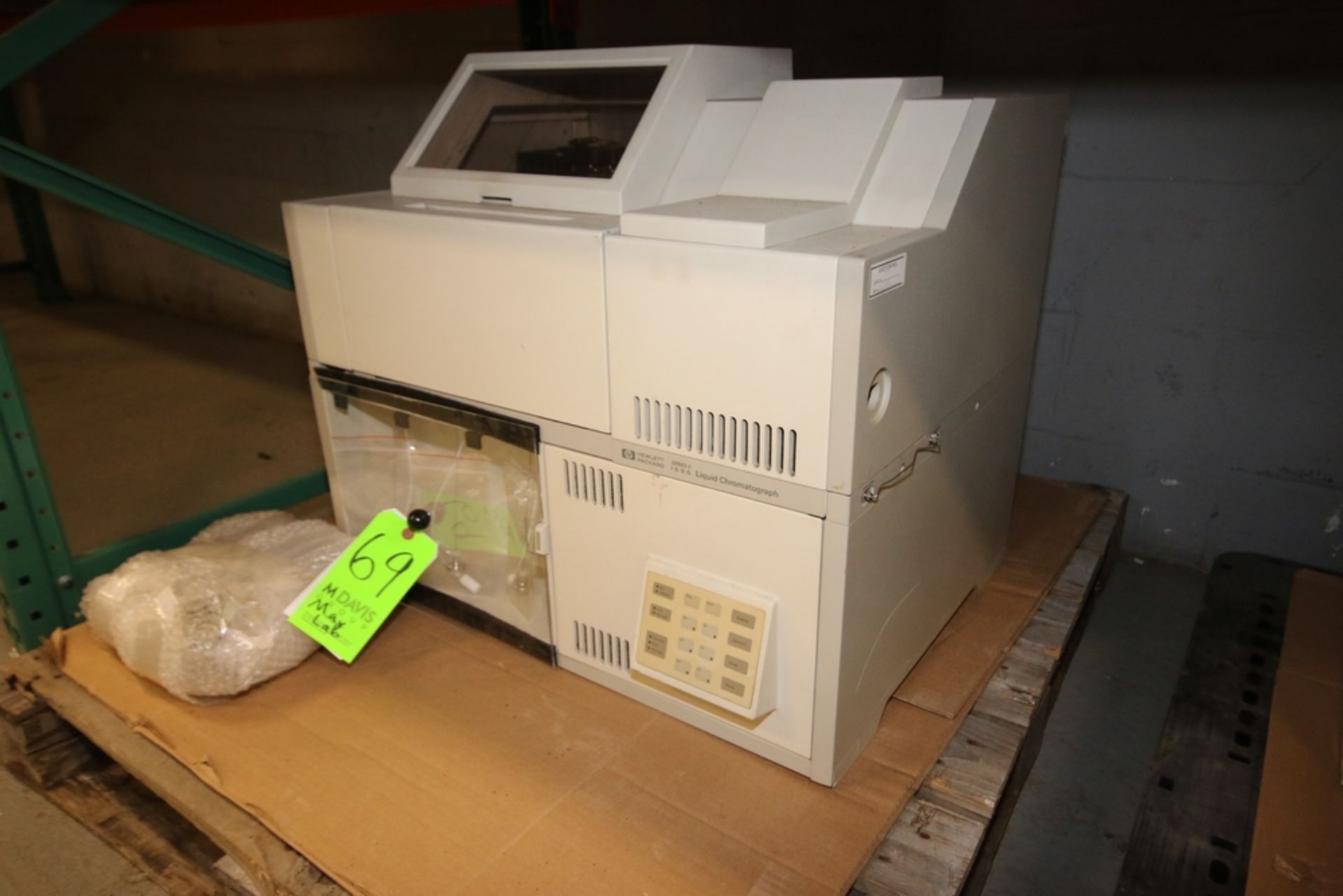 Hewlett Packard Liquid Chromatograph, Series II 1090 ***Located in MDG Auction Showroom--Pittsburgh,