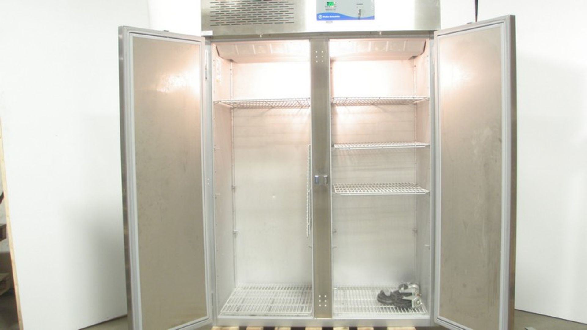 Fisher Scientific Isotemp S/S Dual Door Laboratory Freezer Cat. No. 13-986-247F, with Shelves and - Image 5 of 10