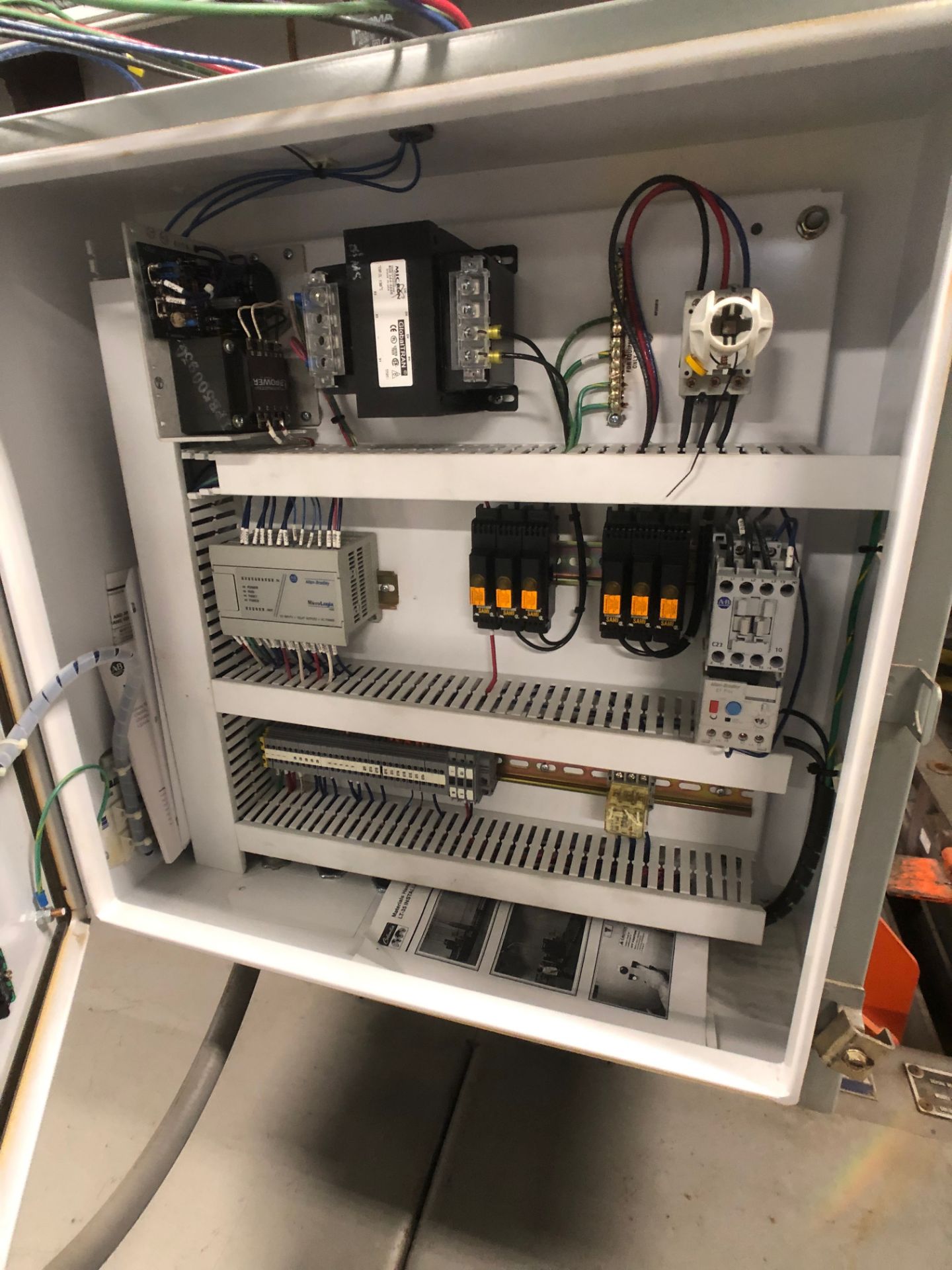 Columbia Pallet Load Transfer Station, Model LT35-208V-009, S/N 0504-6434-1051, Equipped with - Image 15 of 17