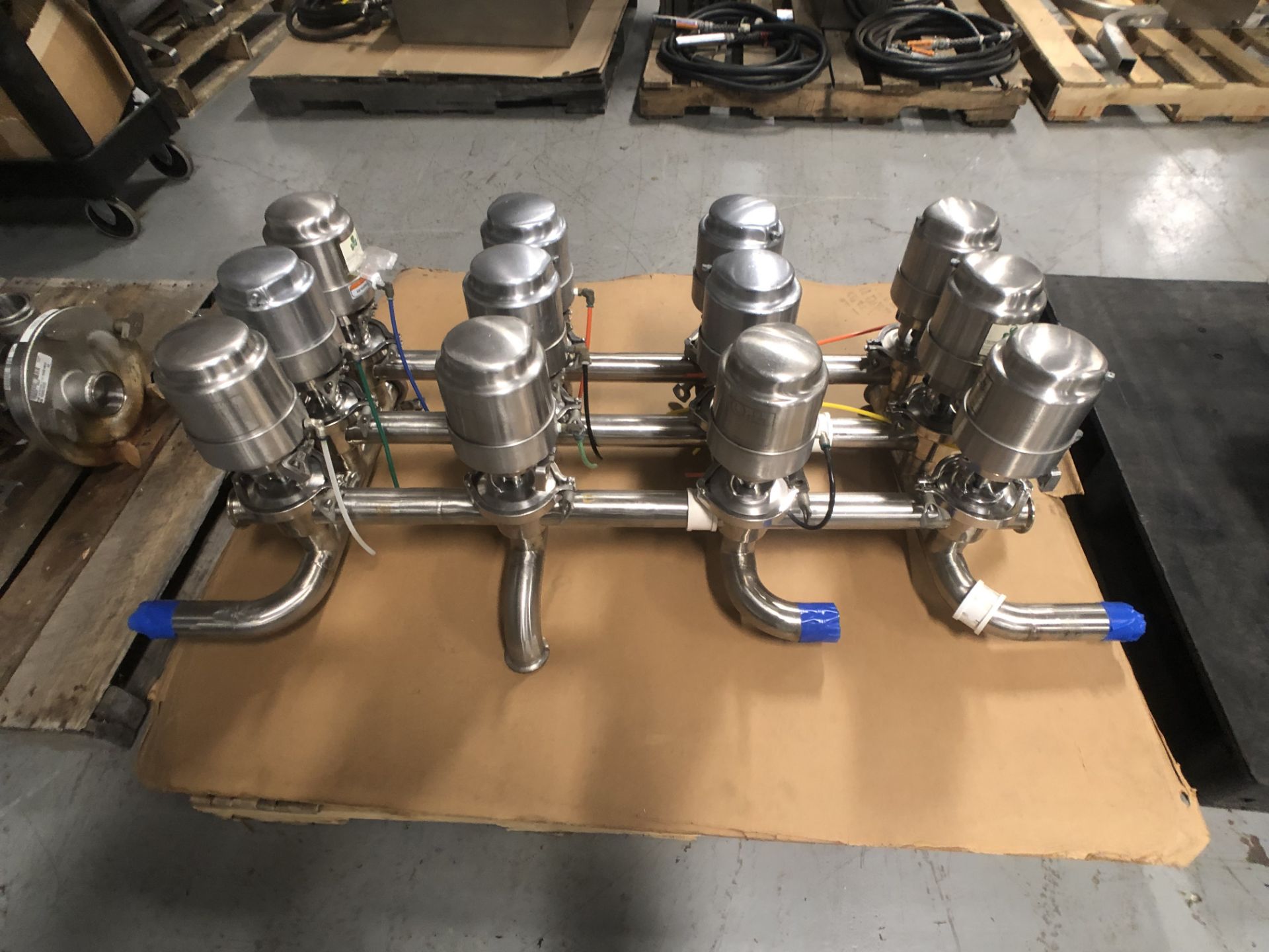 (12) Tri-Clover 2" S/S Air Valve Manifold /Cluster, with Model 361 Valves (W179) (Rigging & Loading - Image 2 of 4