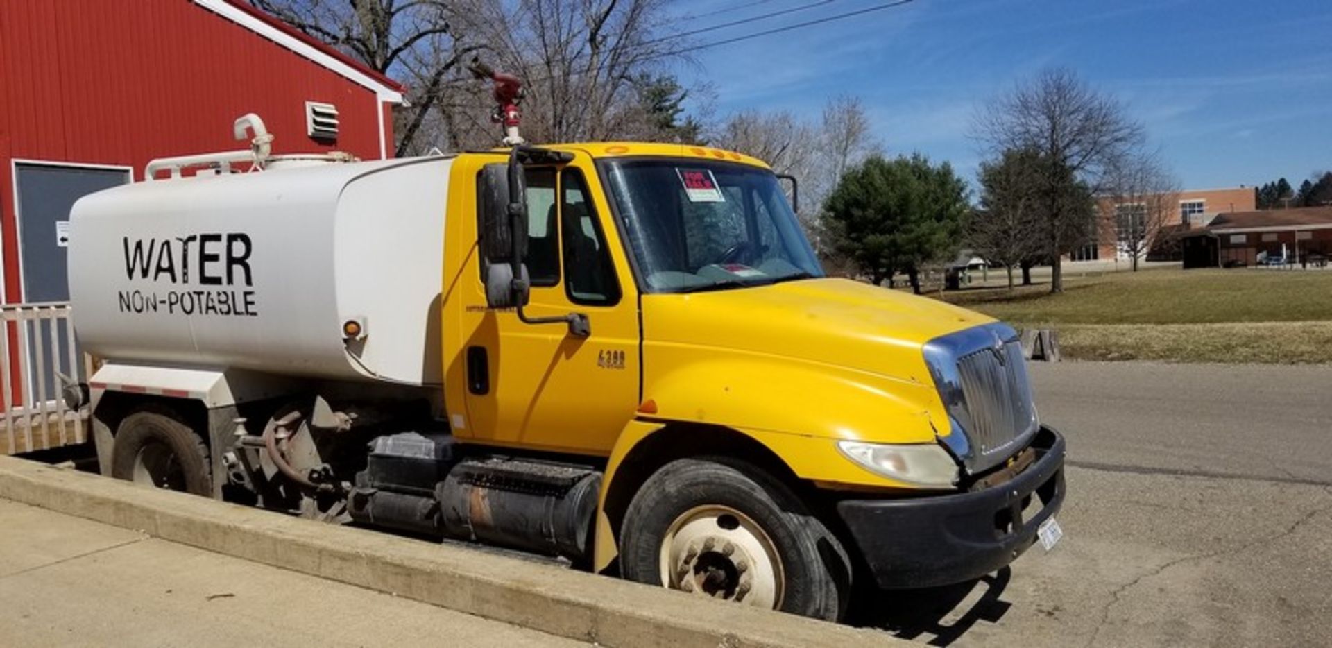 2004 International 4300 Tanker / Water Truck, VIN 1HTMMAAL45H116866, with DT 466 - Image 3 of 9