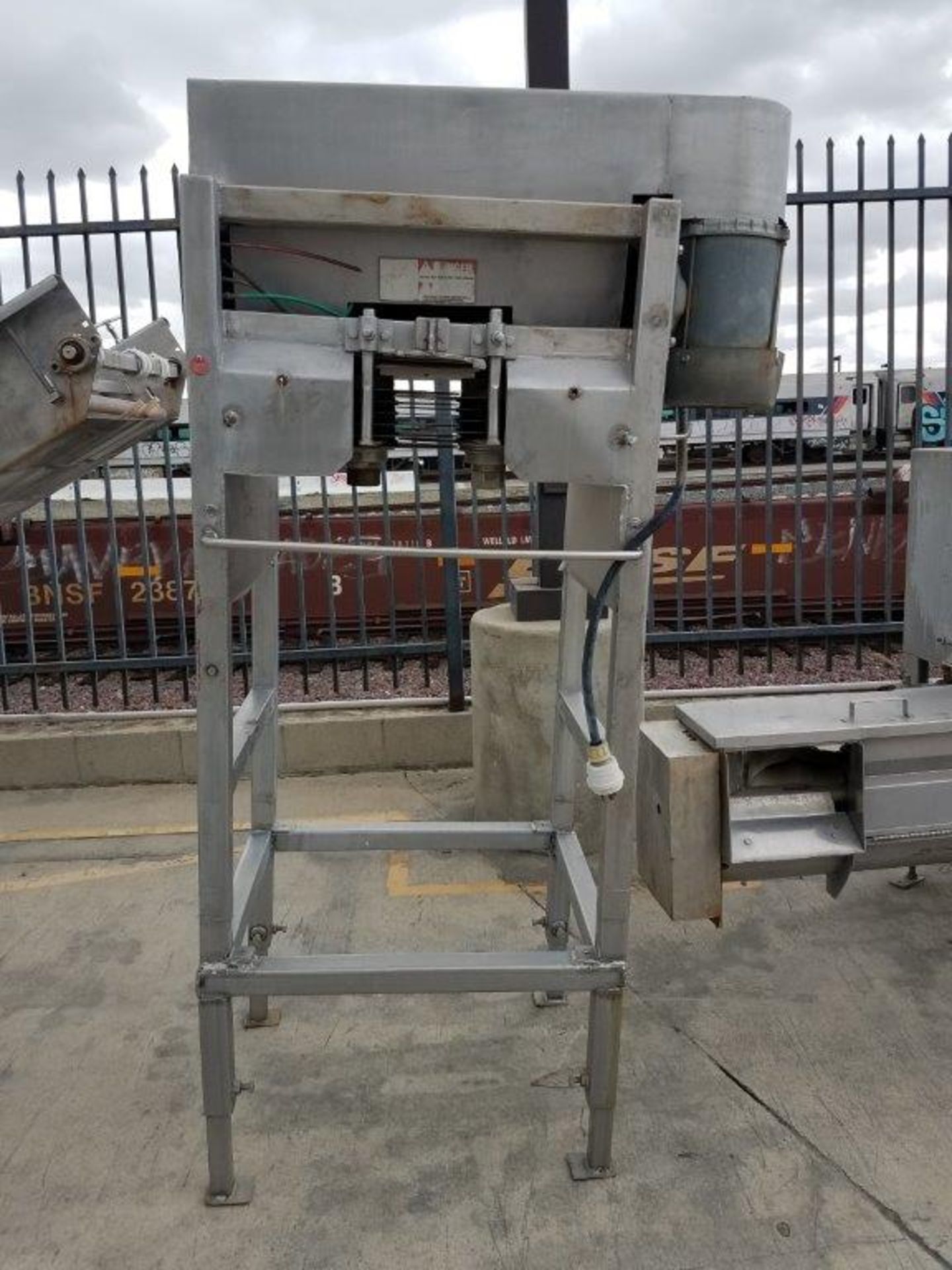 Wilcon S/S Onion Slicer, Mounted on S/S Frame - Image 2 of 2