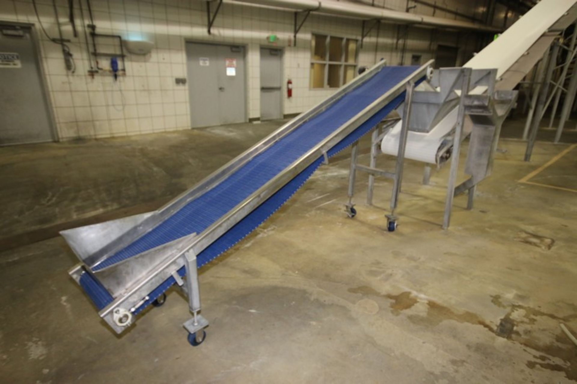 S/S Incline Conveyor, Aprox. 11' L x 18" W Interlock Belt, Mounted on S/S Portable Frame, - Image 2 of 2