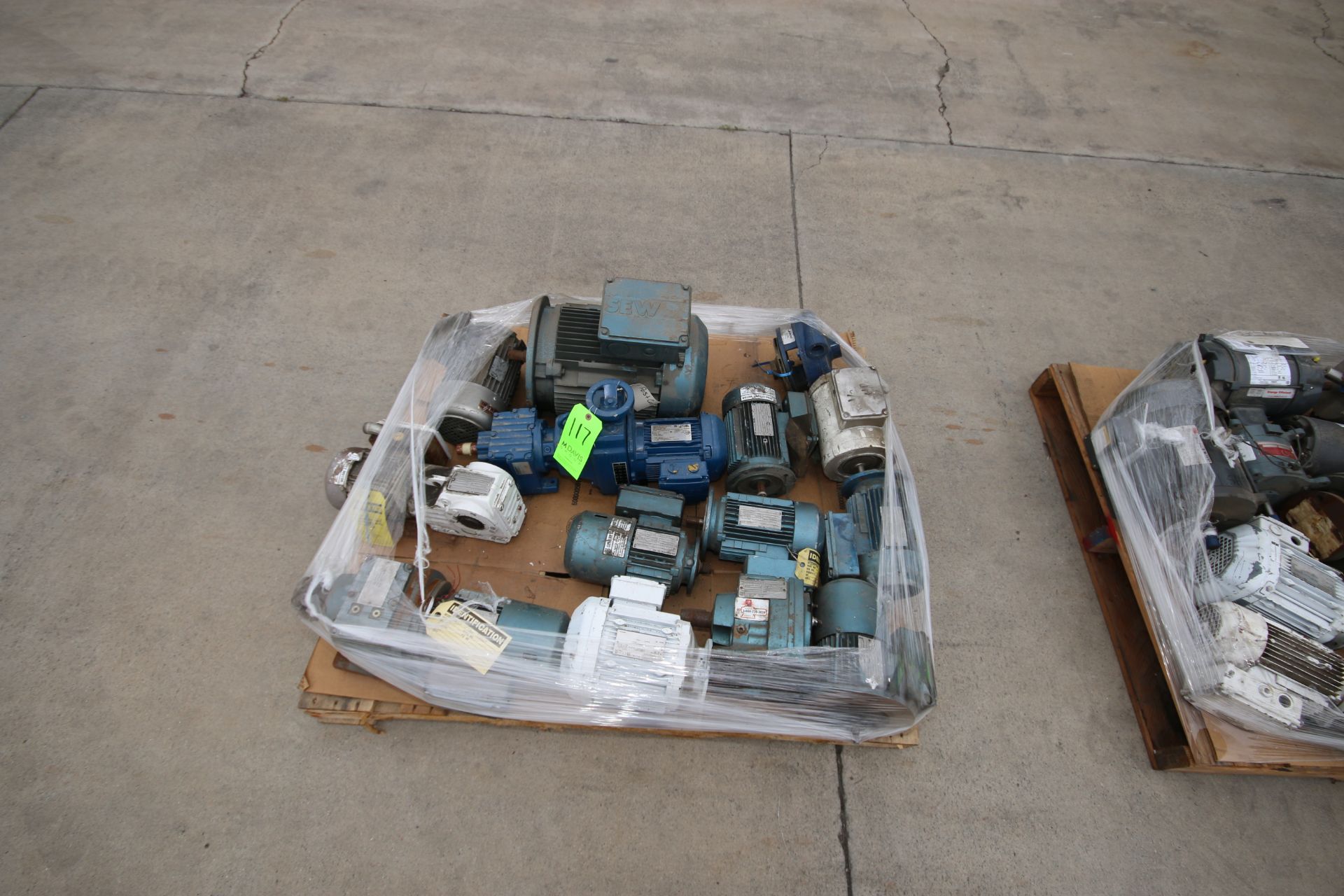 3-Pallets of USED Motors and Drives, Aprox. (40) Drives/Motors, Includes hp Range from 1/2- 5 hp - Image 3 of 4