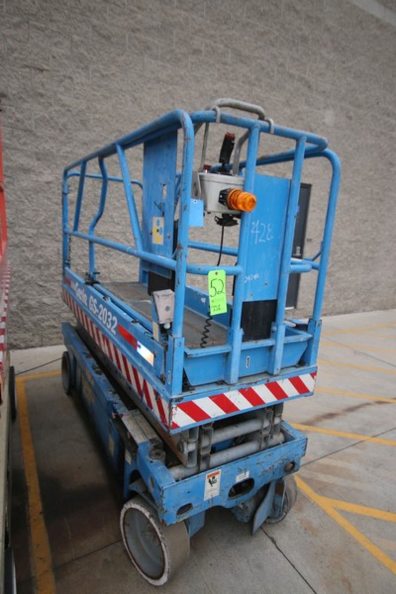 Genie Scissor Man Lift, M/N GS-2032, with Self Contained Charger - Image 2 of 3