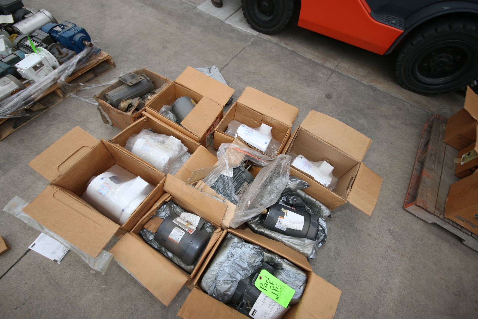 3-Pallets of NEW Motors and Drives, Aprox. (32) NEW In Box Drives/Motors, hp Range from 1/2 hp- 10 - Image 4 of 5