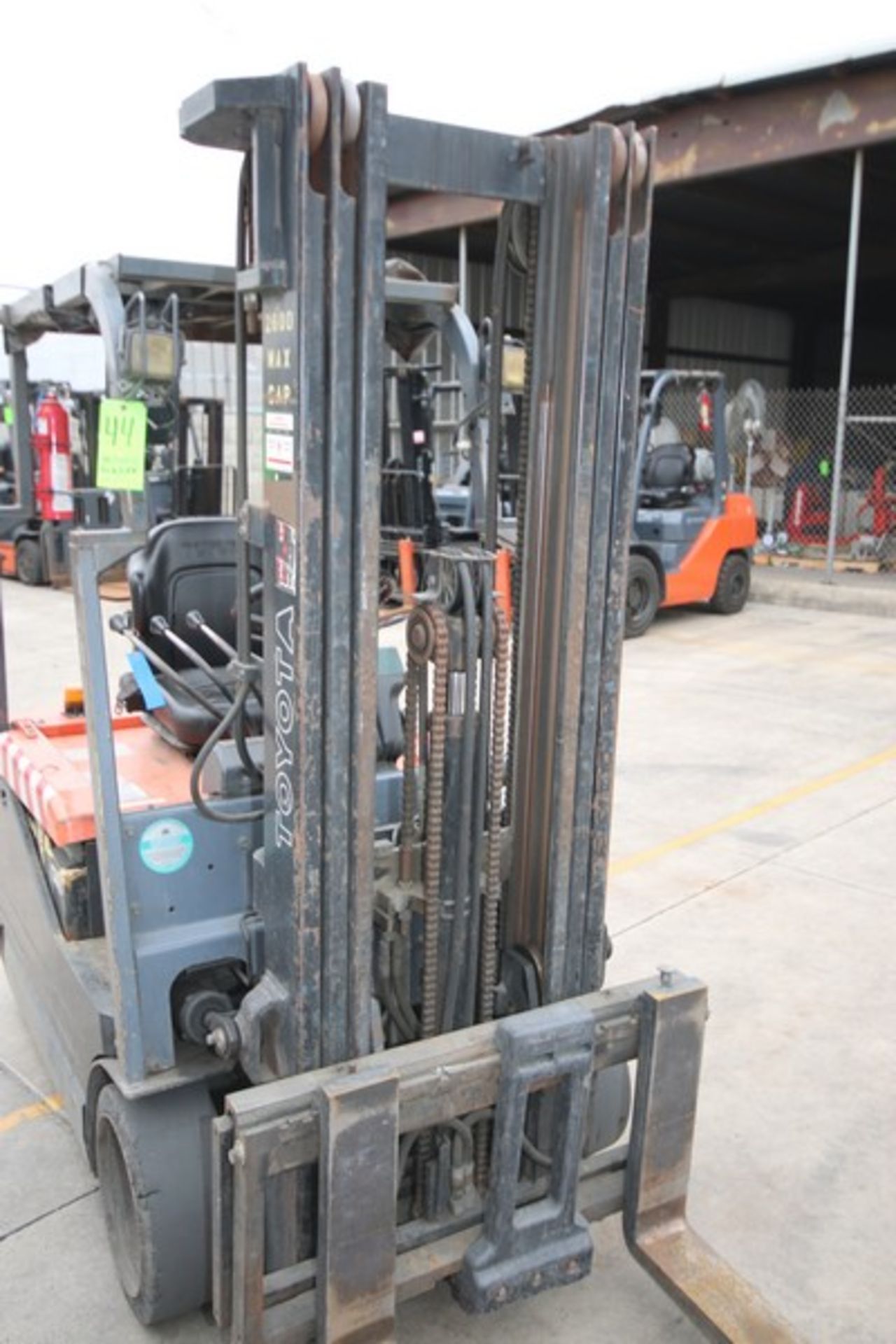 Toyota 2,600 lb. Sit-Down Electric Forklift, M/N 5FBE15, S/N 22286, with 36 Volt Battery, with 3- - Image 6 of 7