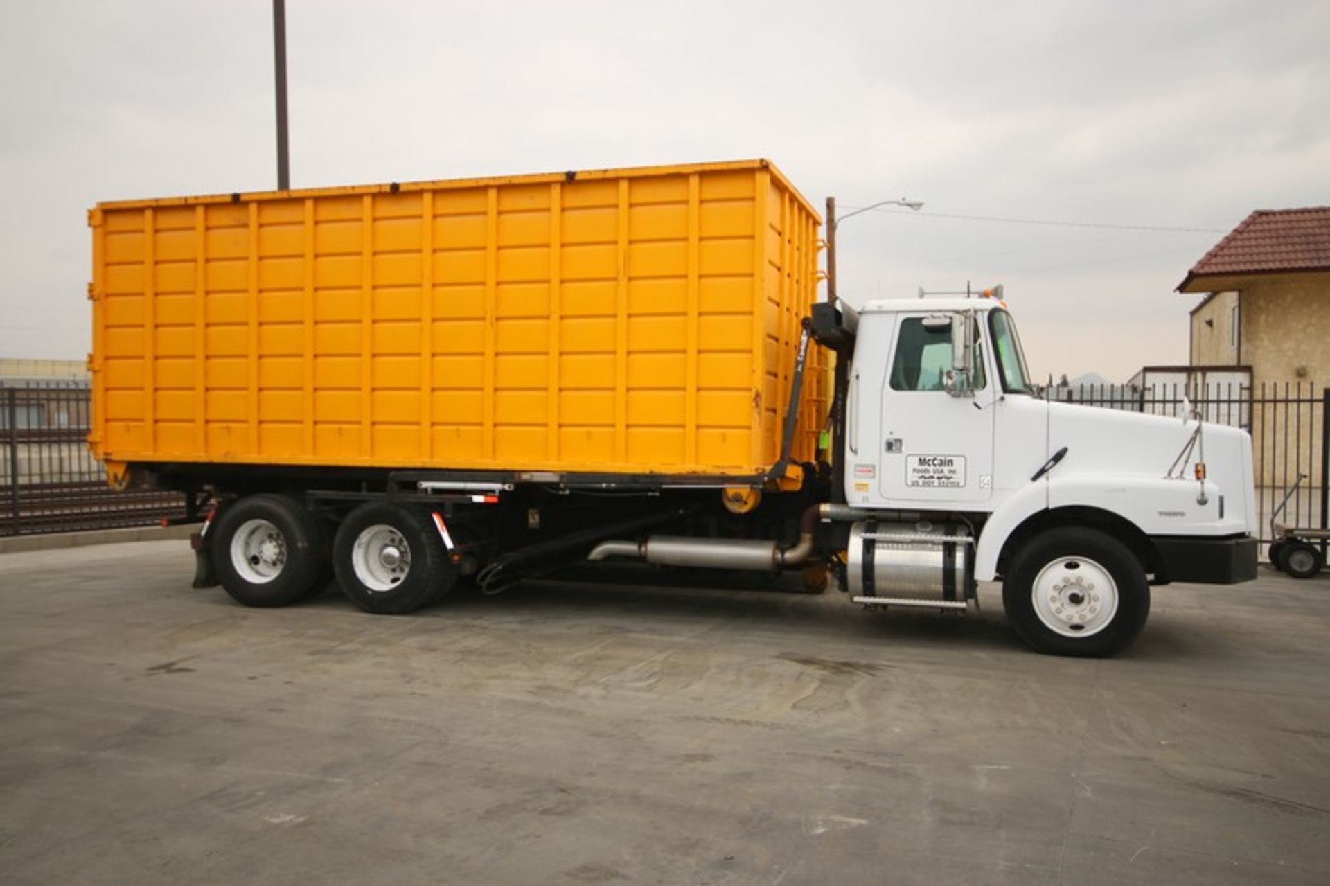 1996 Volvo White Roll-Off Truck, Vin #: 4V4JDBPF4TR850362, with Cum 94 M11-330E @ 18 Engine, with - Image 13 of 13