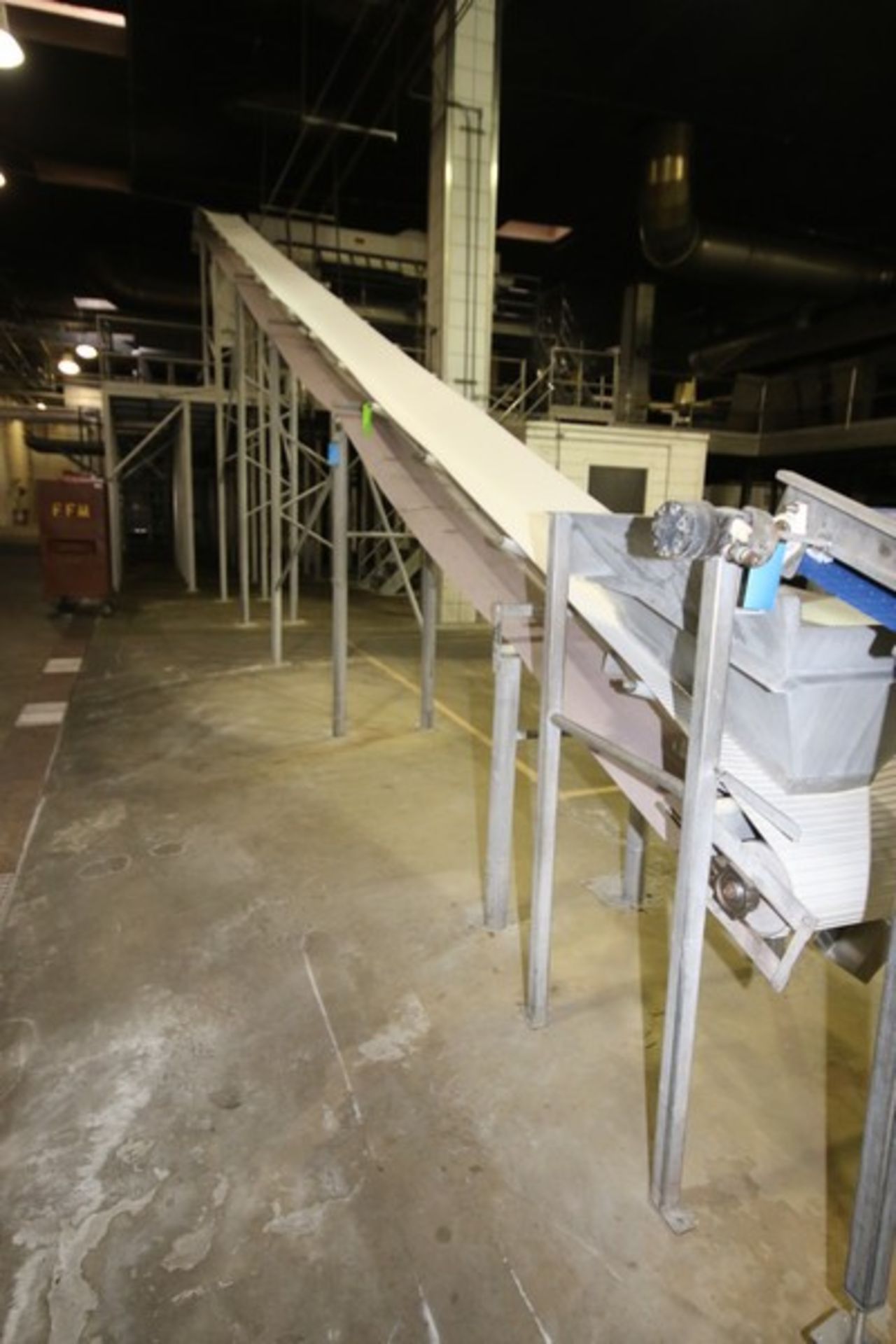 Key V-Shape Incline Feed Conveyor, with Cleated Vinyl Beat, Aprox. 24" W Belt, with Mounted S/S