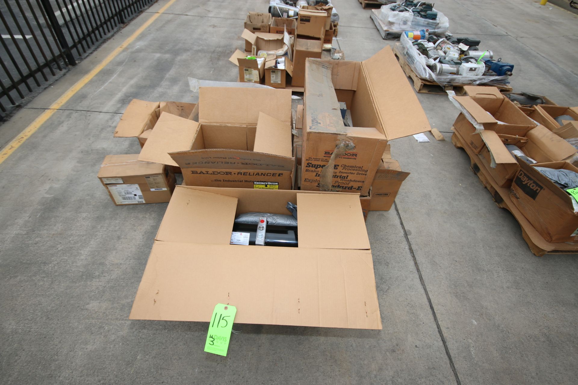 3-Pallets of NEW Motors and Drives, Aprox. (32) NEW In Box Drives/Motors, hp Range from 1/2 hp- 10 - Image 5 of 5