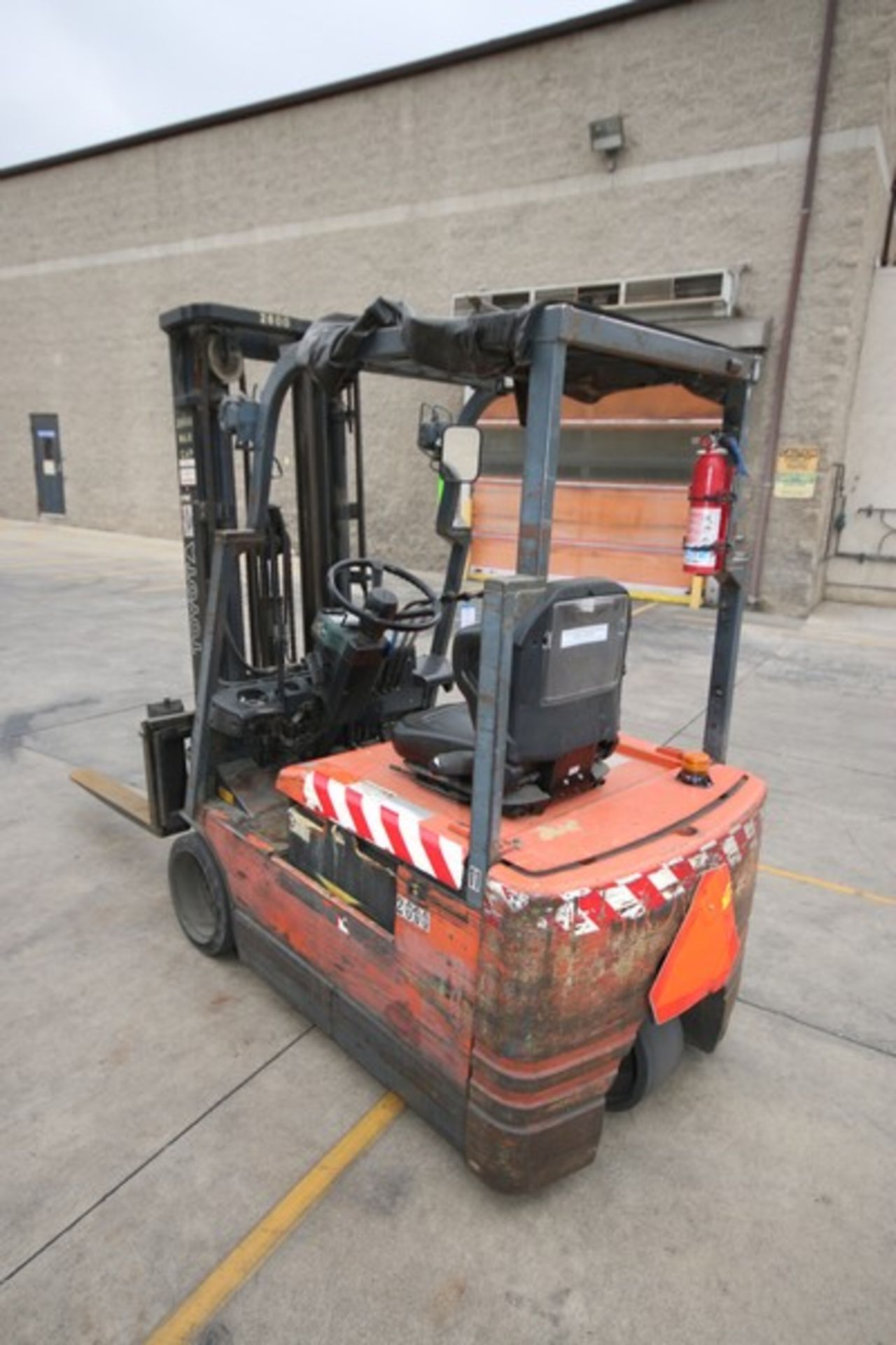 Toyota 2,600 lb. Sit-Down Electric Forklift, M/N 5FBE15, S/N 22286, with 36 Volt Battery, with 3- - Image 3 of 7