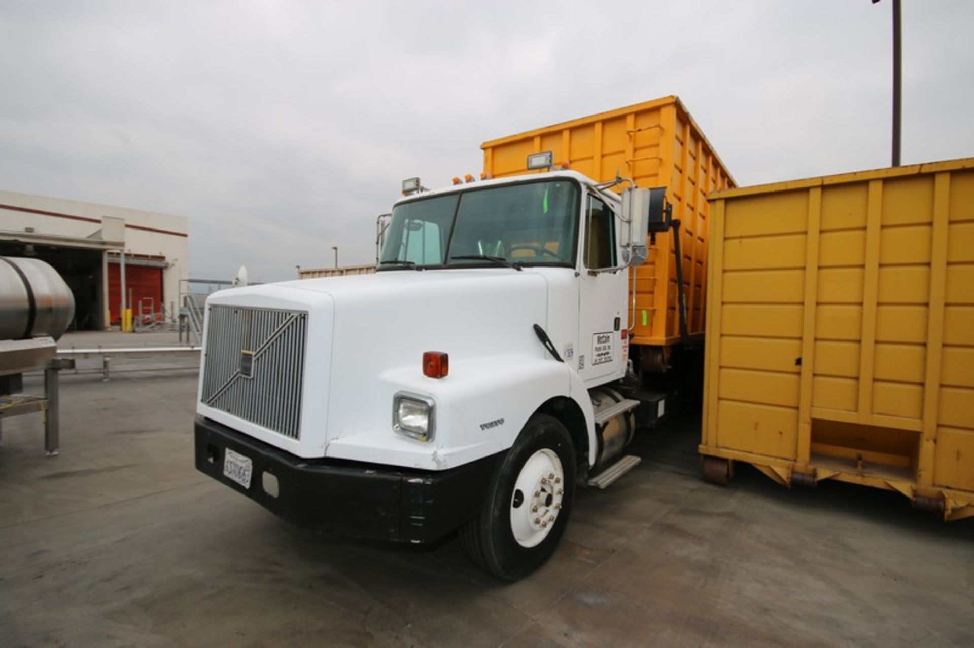 1996 Volvo White Roll-Off Truck, Vin #: 4V4JDBPF4TR850362, with Cum 94 M11-330E @ 18 Engine, with - Image 2 of 13
