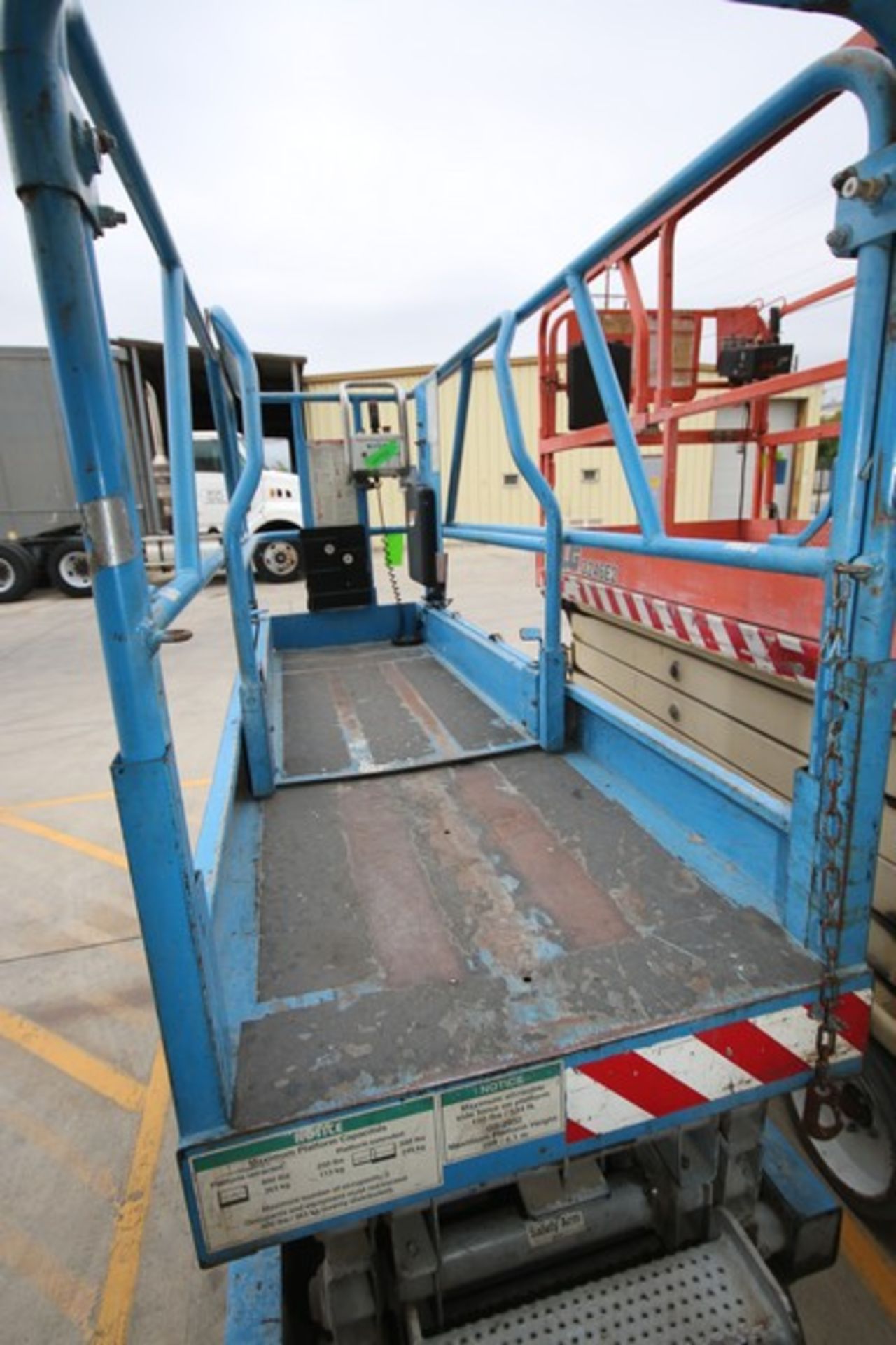 Genie Scissor Man Lift, M/N GS-2032, with Self Contained Charger - Image 3 of 3