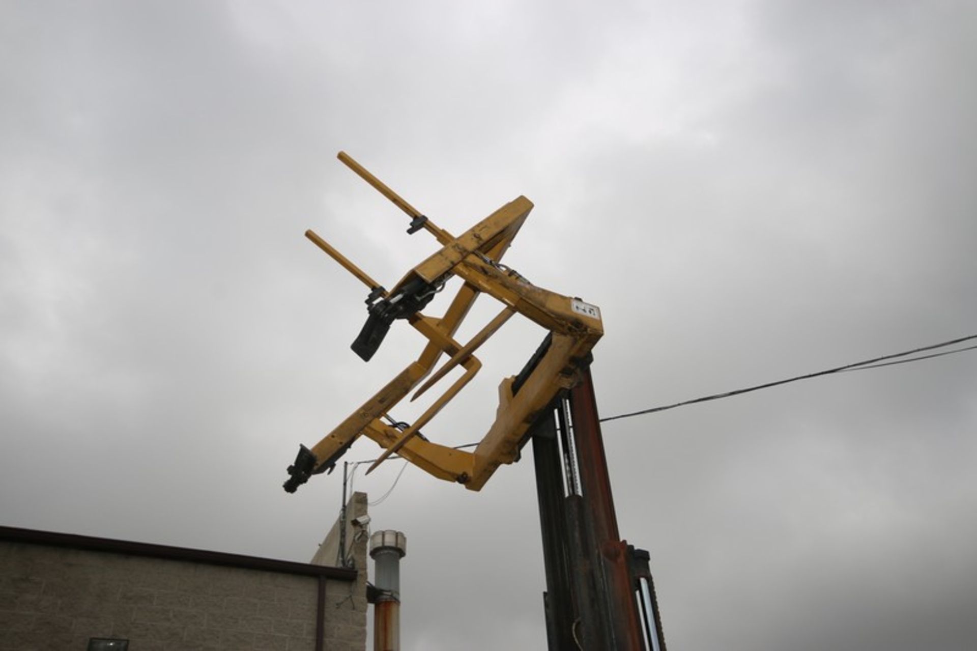 Toyota 5,650 lb. Sit-Down Propane Forklift, M/N 8FGU30, S/N 12793, with 3-Stage Mast, with - Image 8 of 9