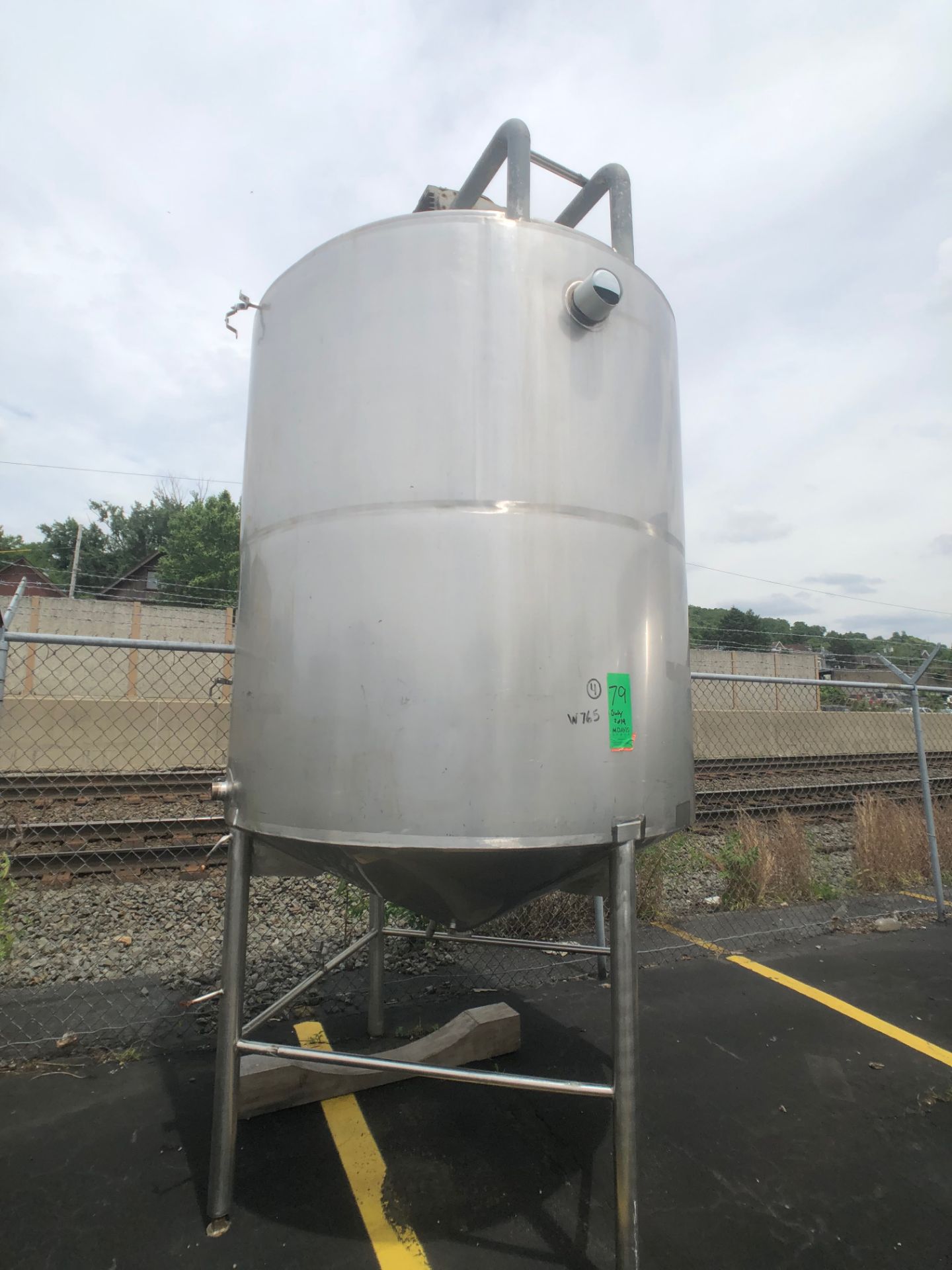 Approx. 1,000 Gallon Cone Bottom Jacketed S/S Tank, with Bottom Sweep Agitator, with SEW Drive