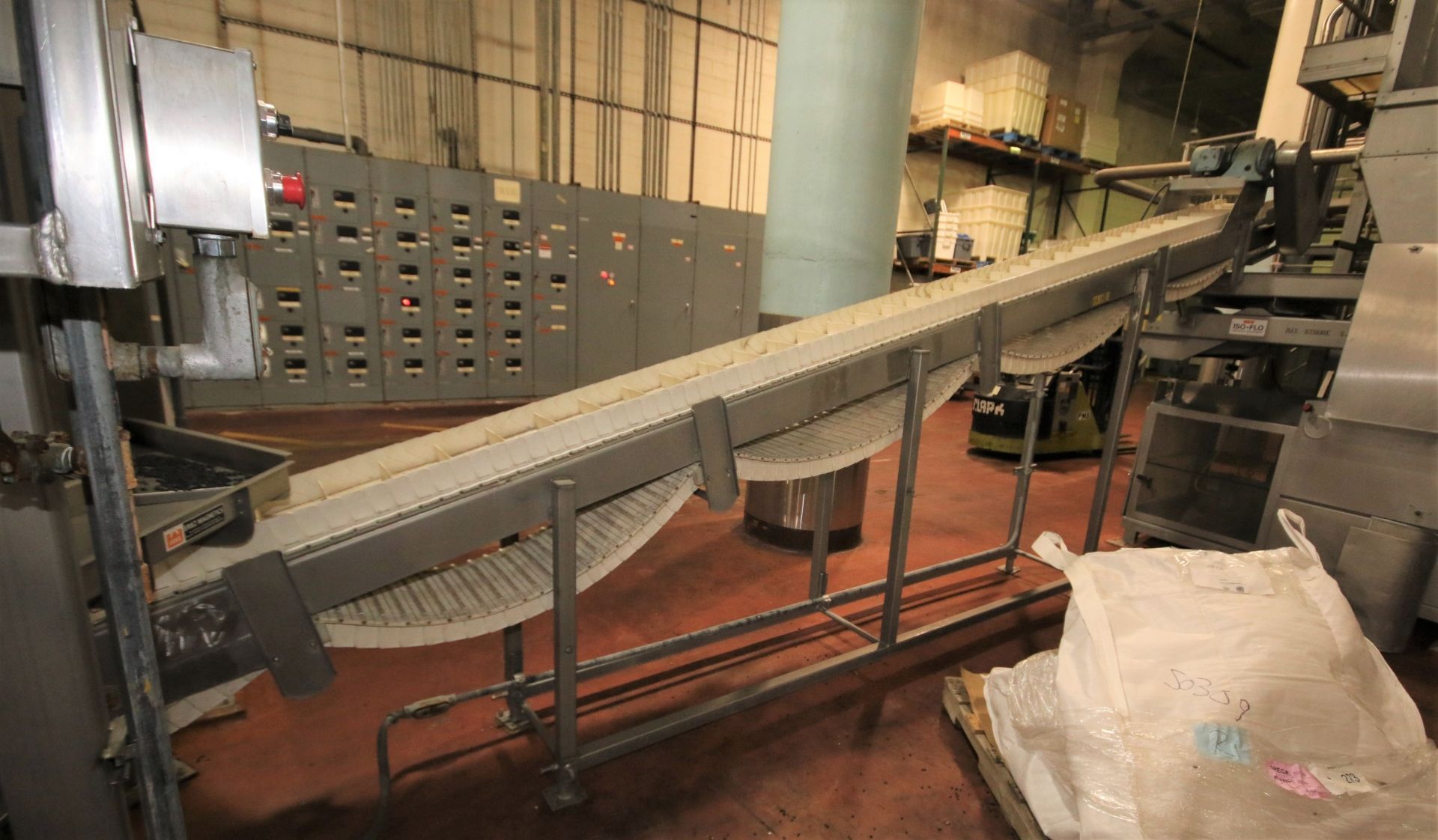 Key Aprox. 20 ft L Inclined S/S Conveyor System with 12" W Intralux Type Belt with Flights 6" L x 2" - Image 4 of 4