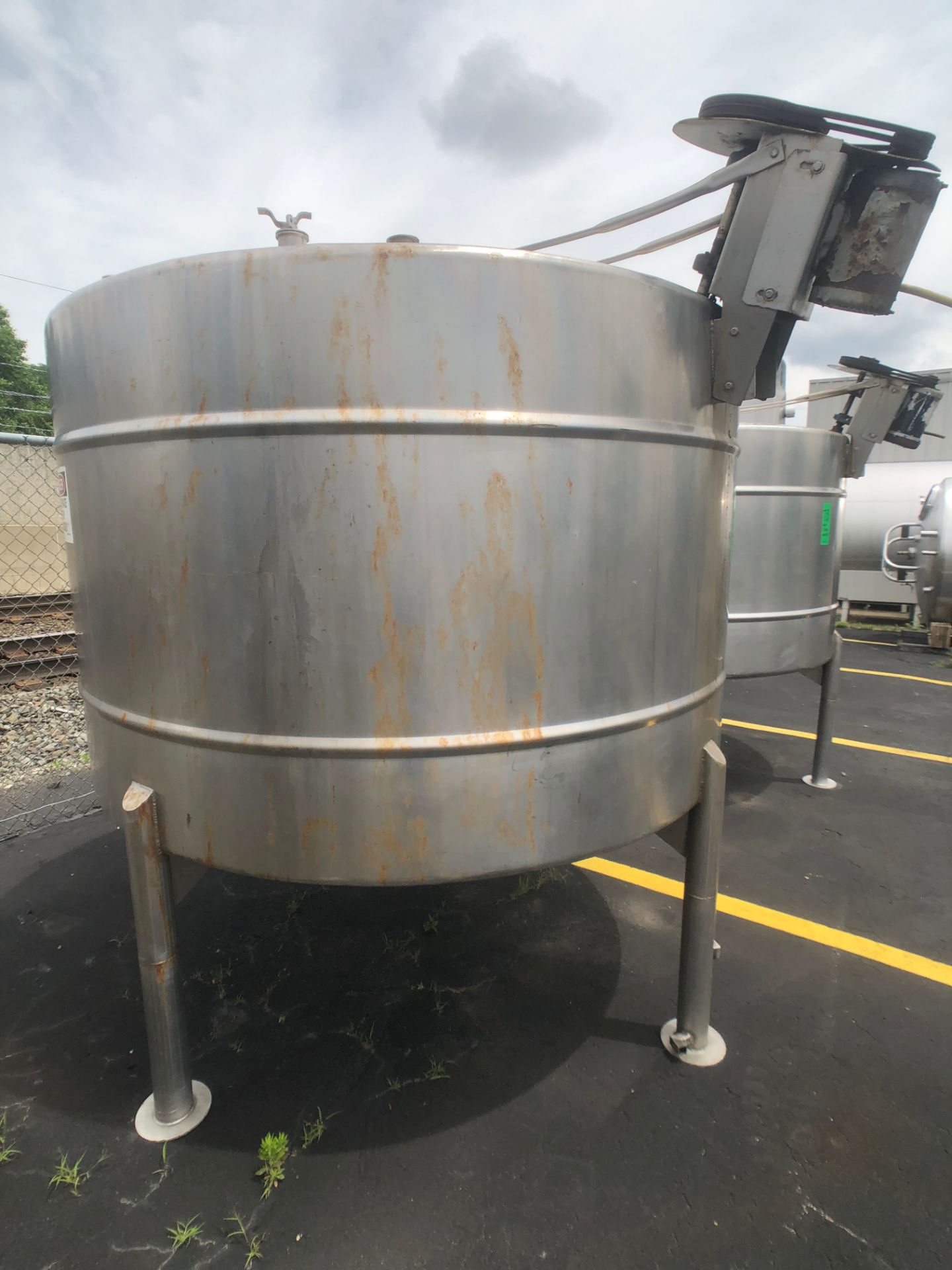 Approx. 1,000 Gallon S/S Mixing Tank, Equipped with Top-Mount Prop Agitation (Rigging and Handling - Image 2 of 4