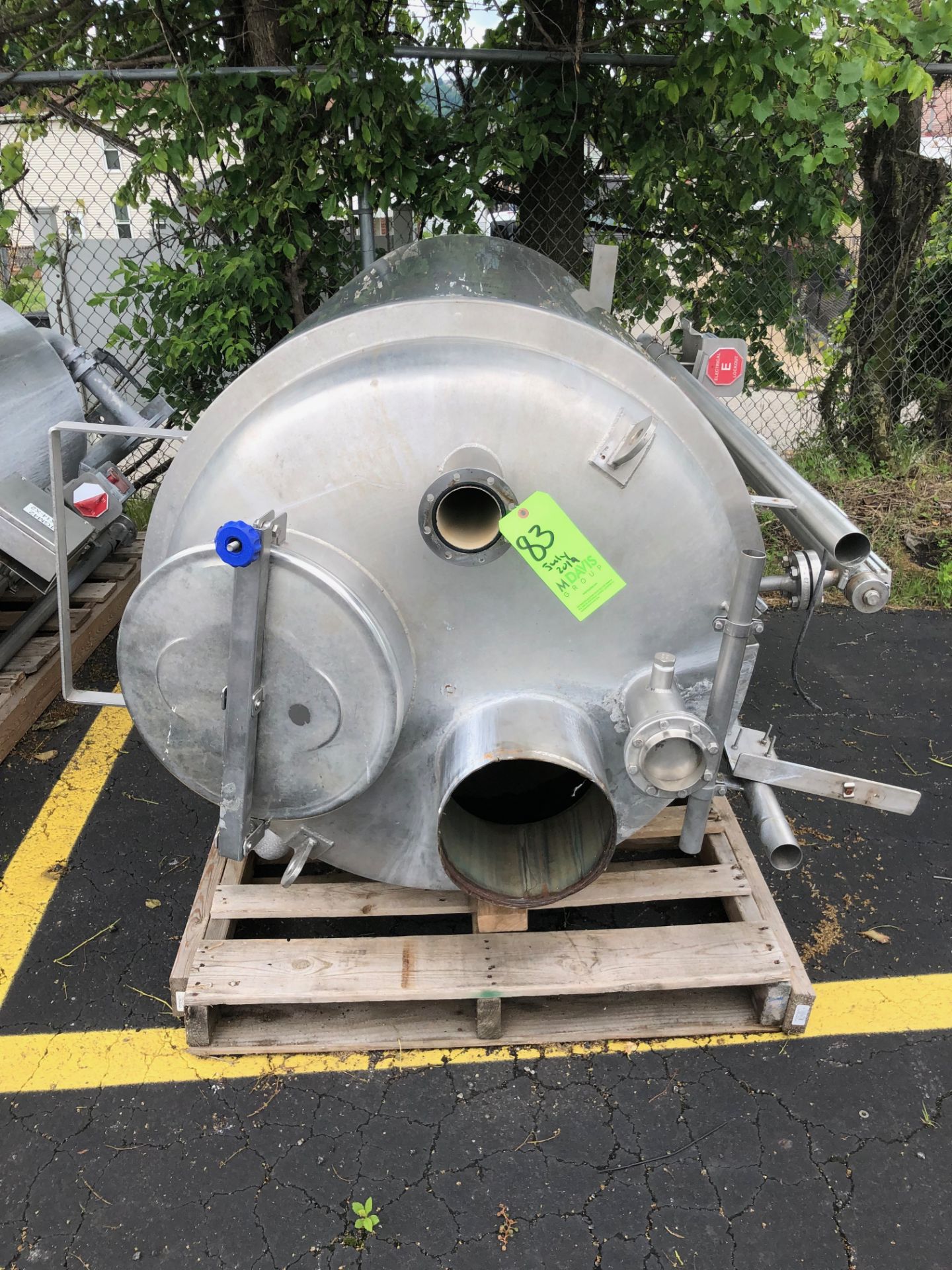 KSR Kuebler BNA Approx. 350 gallons Insulated S/S Tank, S/N 834491-1/2009, Equipped with Heat