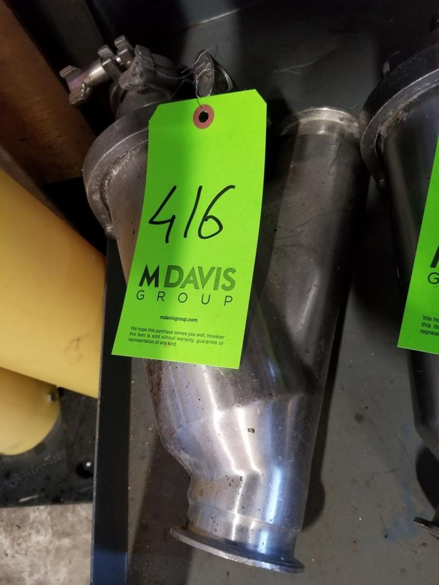 Check valve 2 1/2" (Located in Dixon, Illinois) (Rigging and Handling Fee: $10)