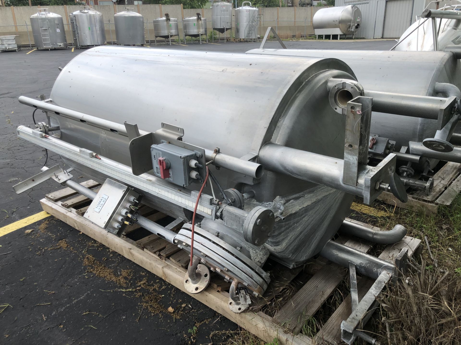 KSR Kuebler BNA Approx. 350 gallons Insulated S/S Tank, S/N 834491-1/2009, Equipped with Heat - Image 7 of 11