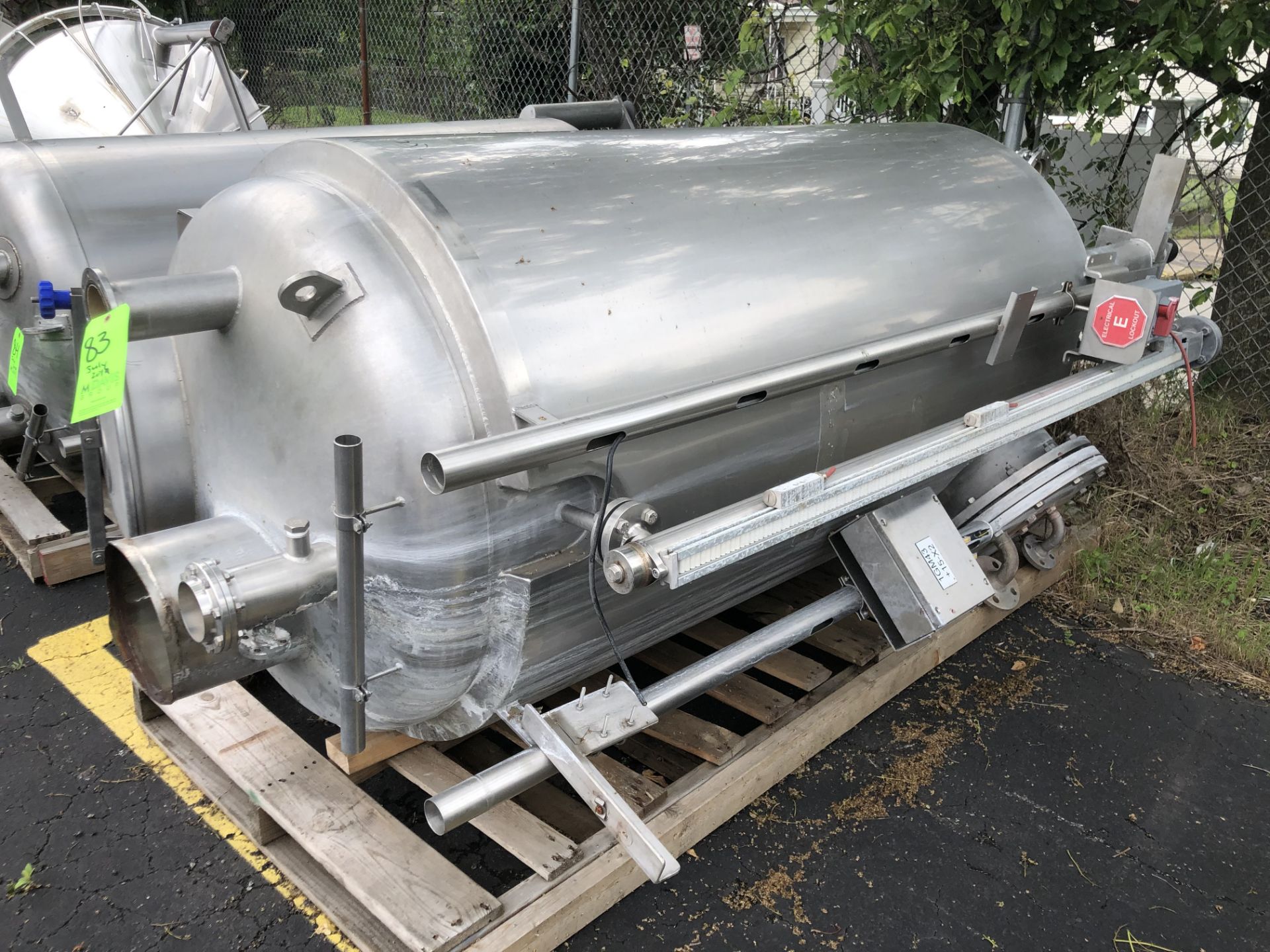 KSR Kuebler BNA Approx. 350 gallons Insulated S/S Tank, S/N 834491-1/2009, Equipped with Heat - Image 5 of 11