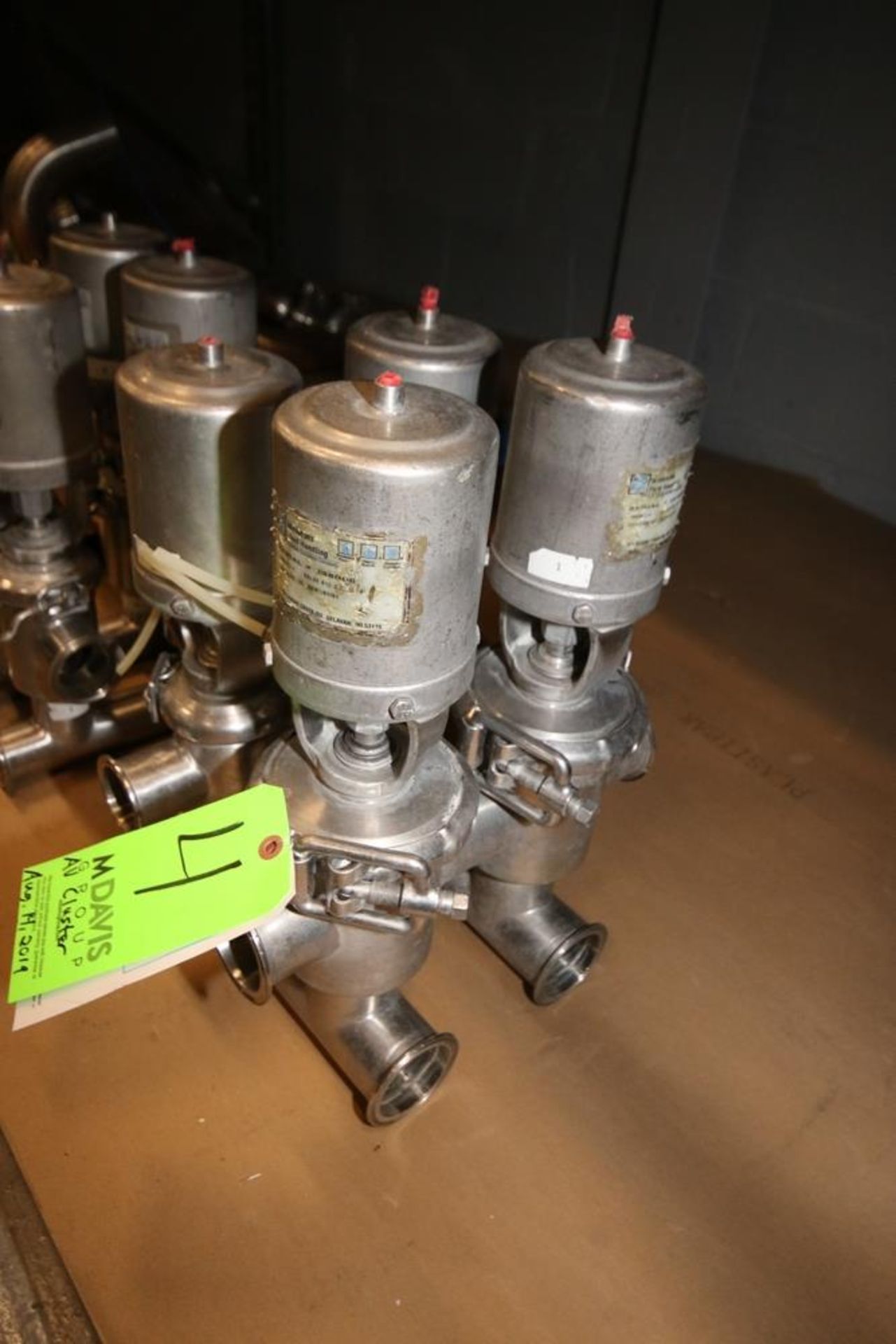 WCB 2-1/2" S/S (4)-Air Valve Cluster with S/S Manifold, M/N VALVE 61C 2.5UT6, Clamp Type Inlet/ - Image 2 of 2