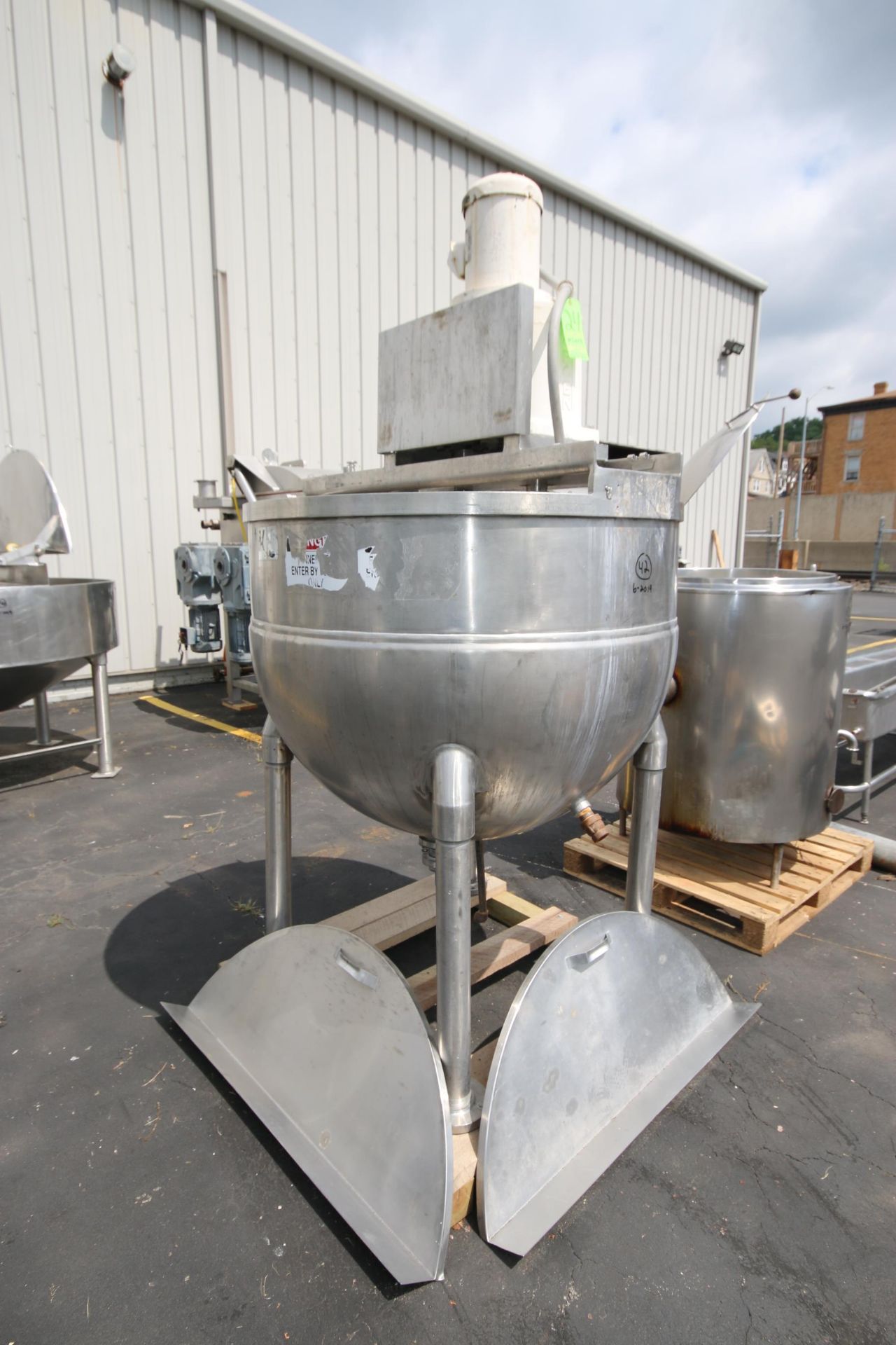 Groen 350 Gallon S/S Kettle, with Top Mounted Agitation, Mounted on S/S Legs, Internal Dims.: Aprox. - Image 2 of 5