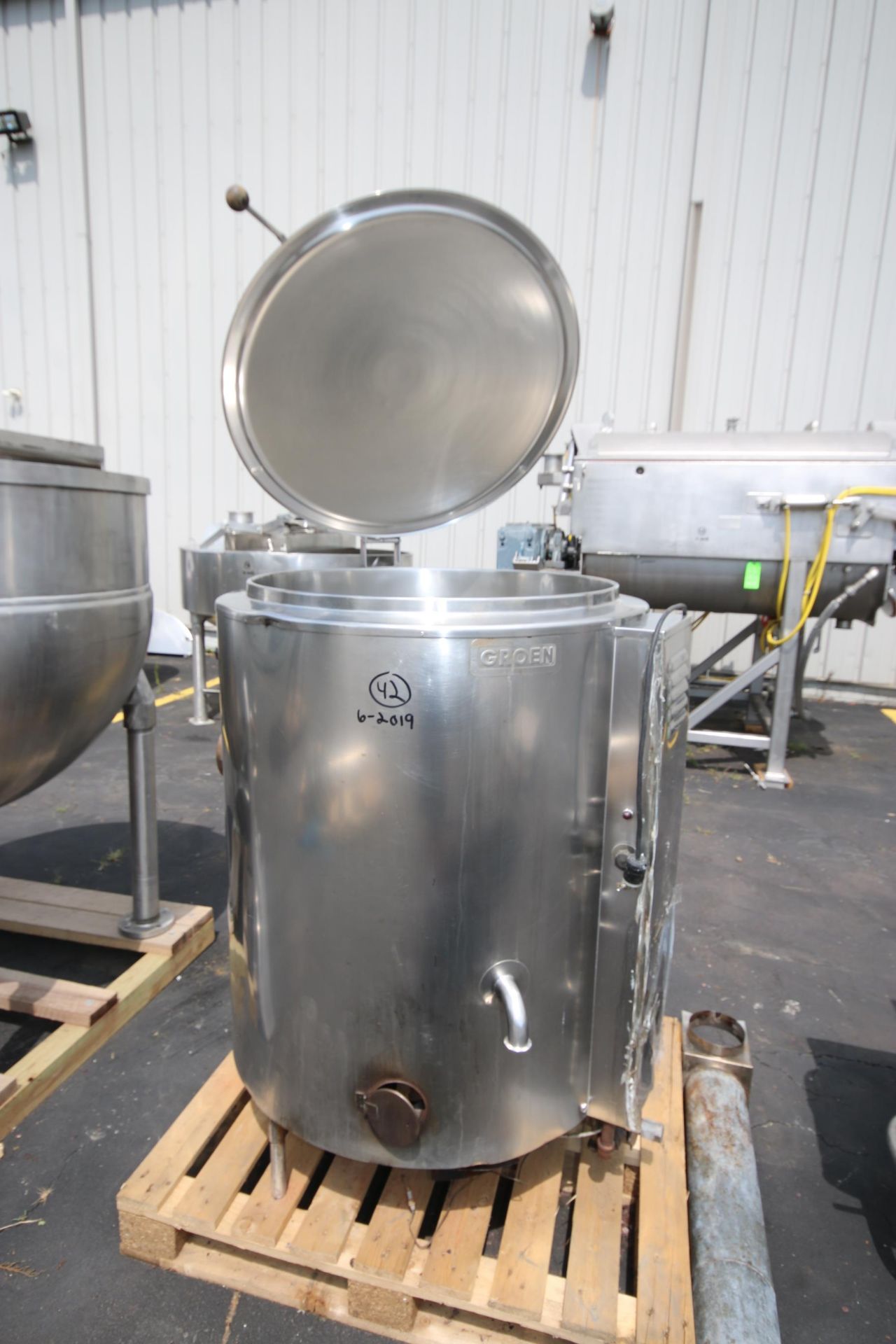 Groen 80 Gallon S/S Kettle, M/N AH-80, NAT'BD #: 37444, MAX. W.P. 30 PSI @300 F (Rigging & Loading