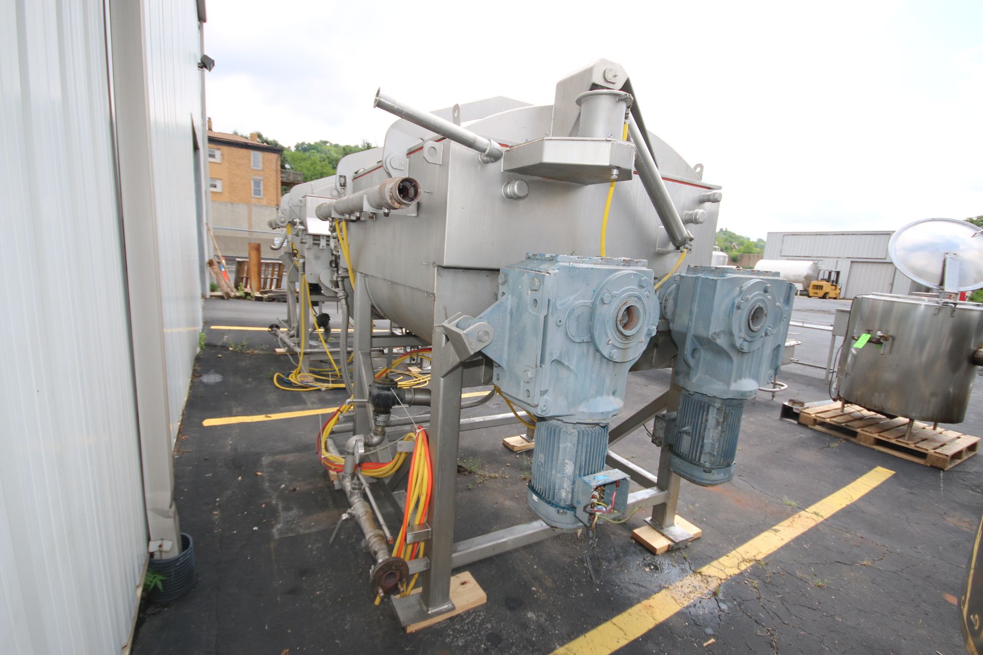 MTC 3,000 lb. S/S Dual Motion Blender, M/N SC-3000, S/N 10187, with (2) Drives, with Hydraulic Lid - Image 4 of 13