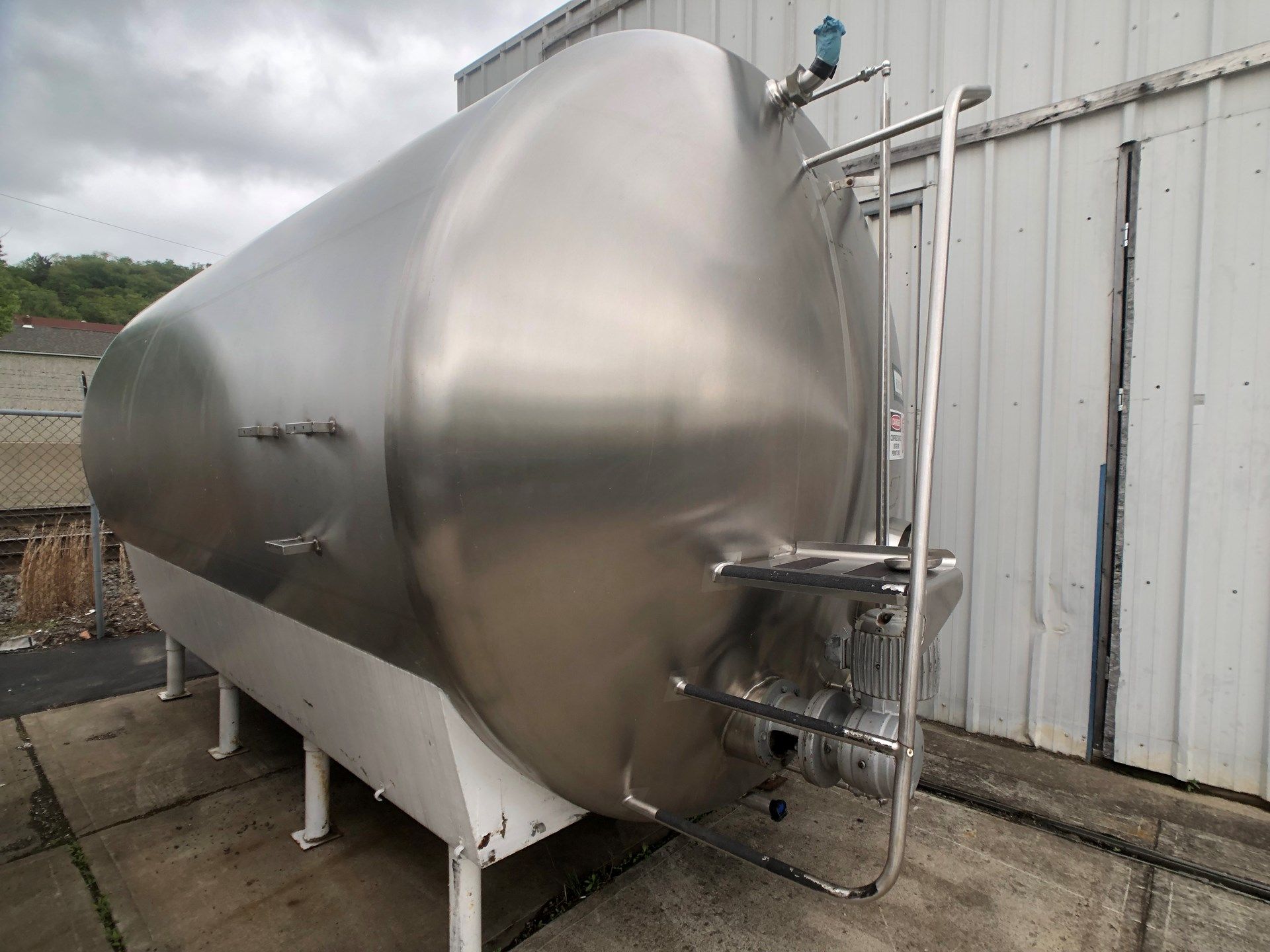 Cherry Burrell 5,000 Gal. S/S Horizontal Single Wall Tank, M/N HC, Equipped with Horizontal - Image 2 of 10