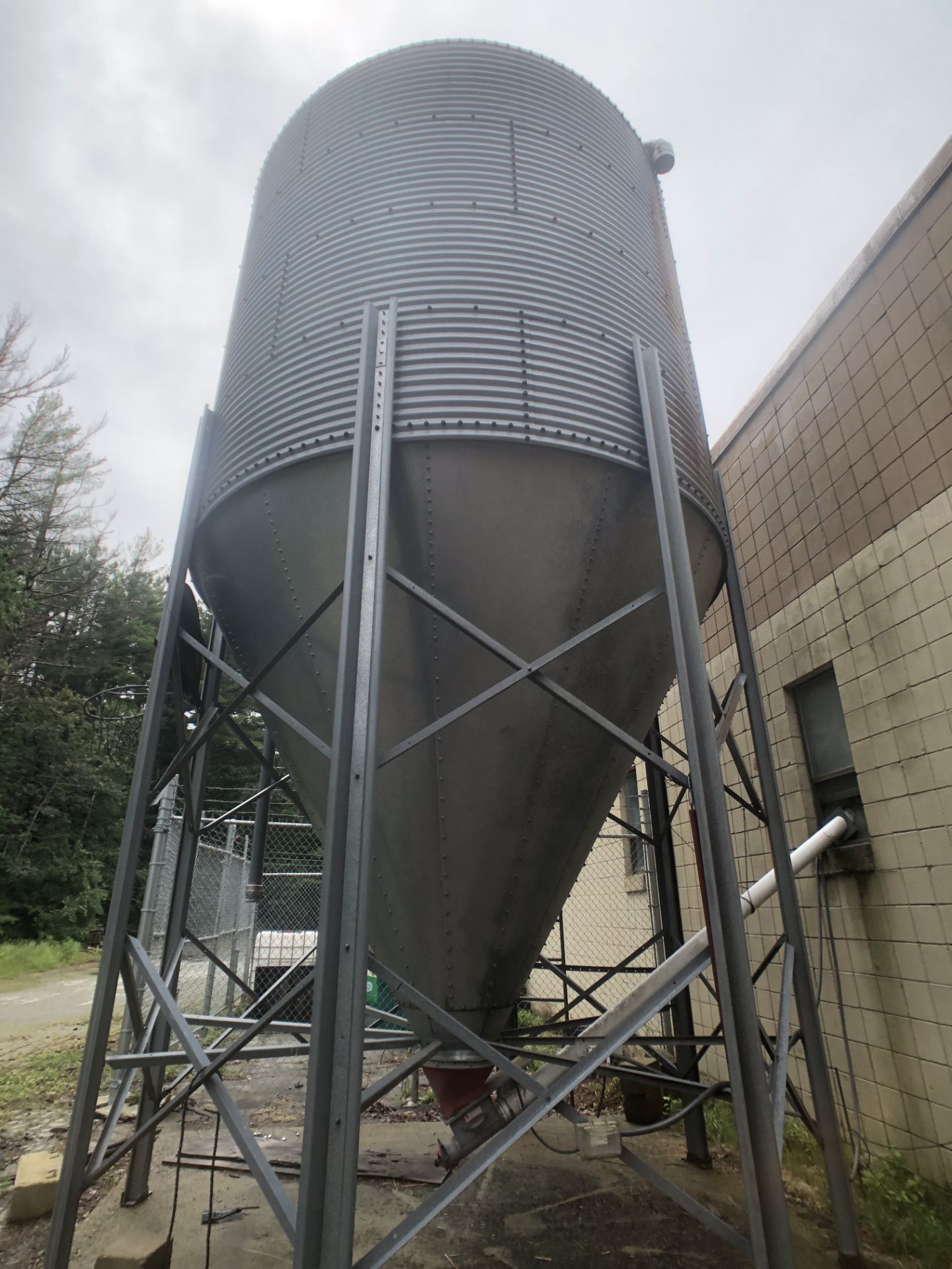 Brock Grain Silo, 12’ Diameter (Subject to Bulk Bid Lot 56) - Image 5 of 8