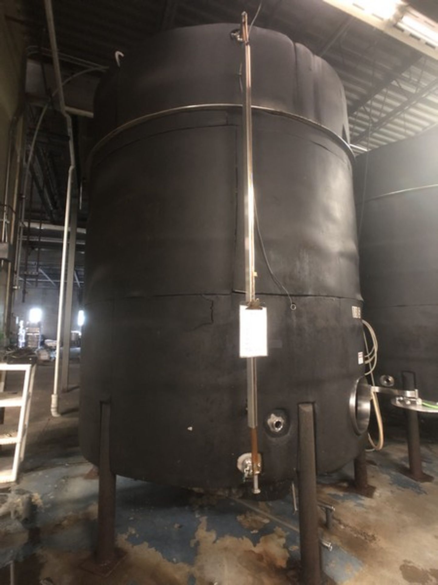 - 4,650 Gallon S/S Dish Bottom Brite Tank (BB 5) - Image 2 of 16