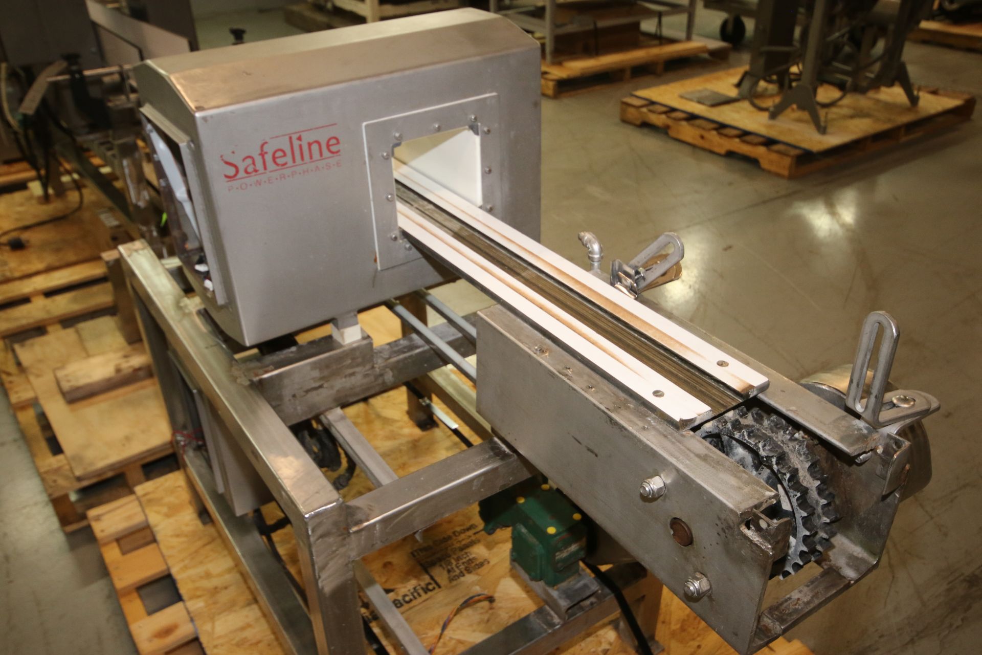 Safeline S/S Metal Detector Frame, Product Opening: Aprox. 11" L x 5-1/2" W x 4-1/2" Tall, with S/ - Image 2 of 3