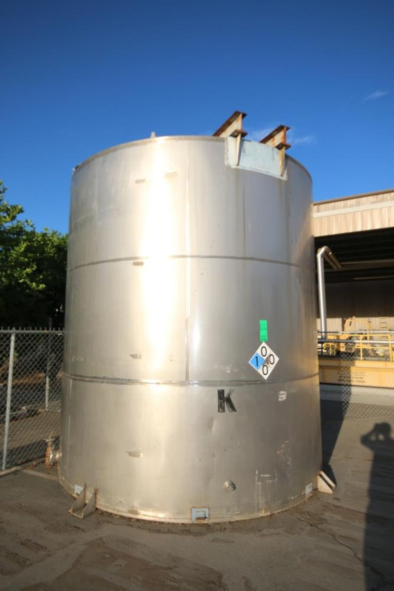 Aprox. 7,500 Gal. S/S Vertical Single Wall Tank, Tank Dims.: Aprox. 146" Tall x 120" Dia.