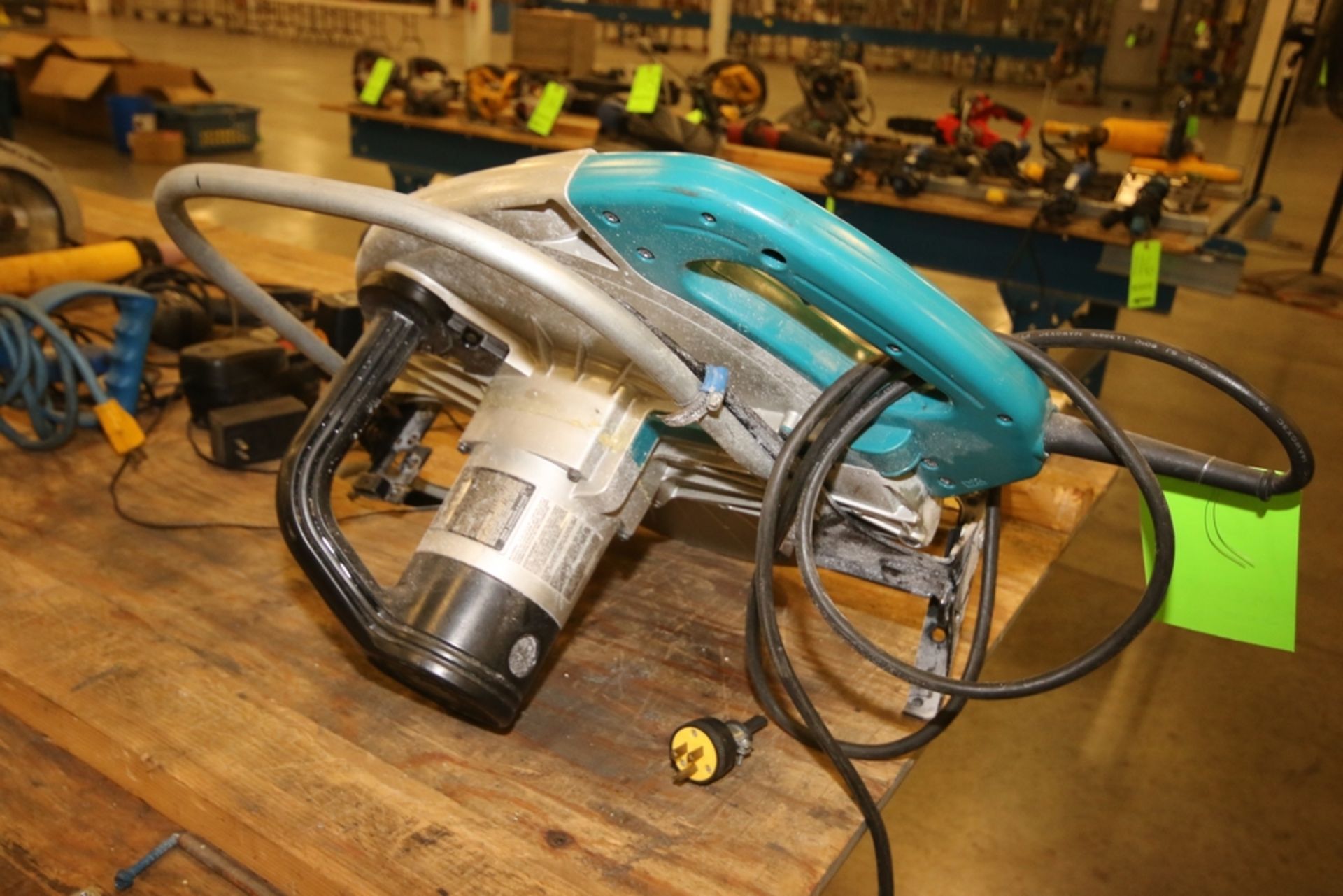 Makita 16" Saw, M/N 5402NA, S/N 5333A, 120 Volts, with Power Cord & Spare Blade - Image 3 of 3