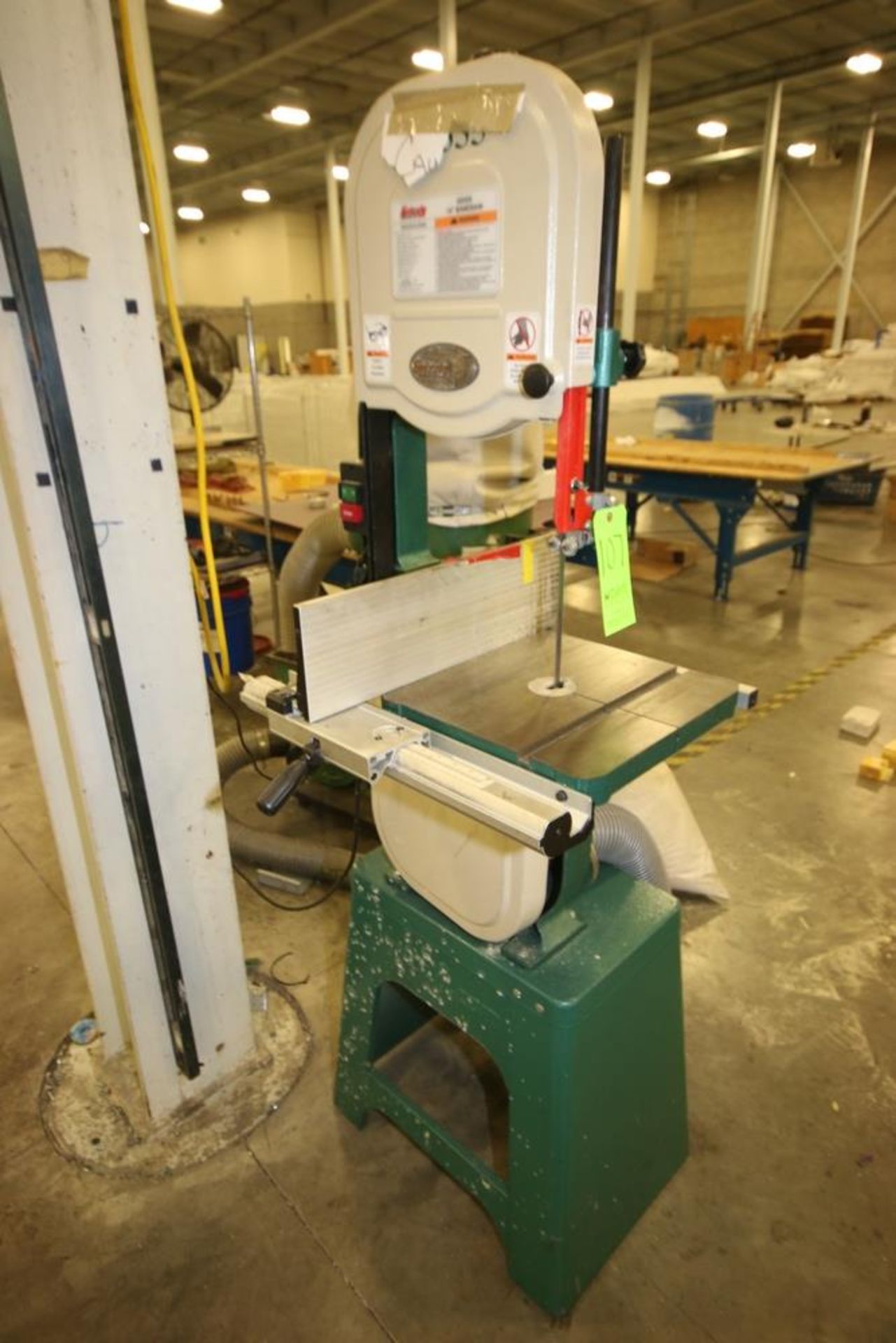 2011 Grizzly Vertical Band Saw, S/N 1102019, with 14" x 14" Table, with 1 hp Motor, 110/120 Volts, - Image 2 of 5