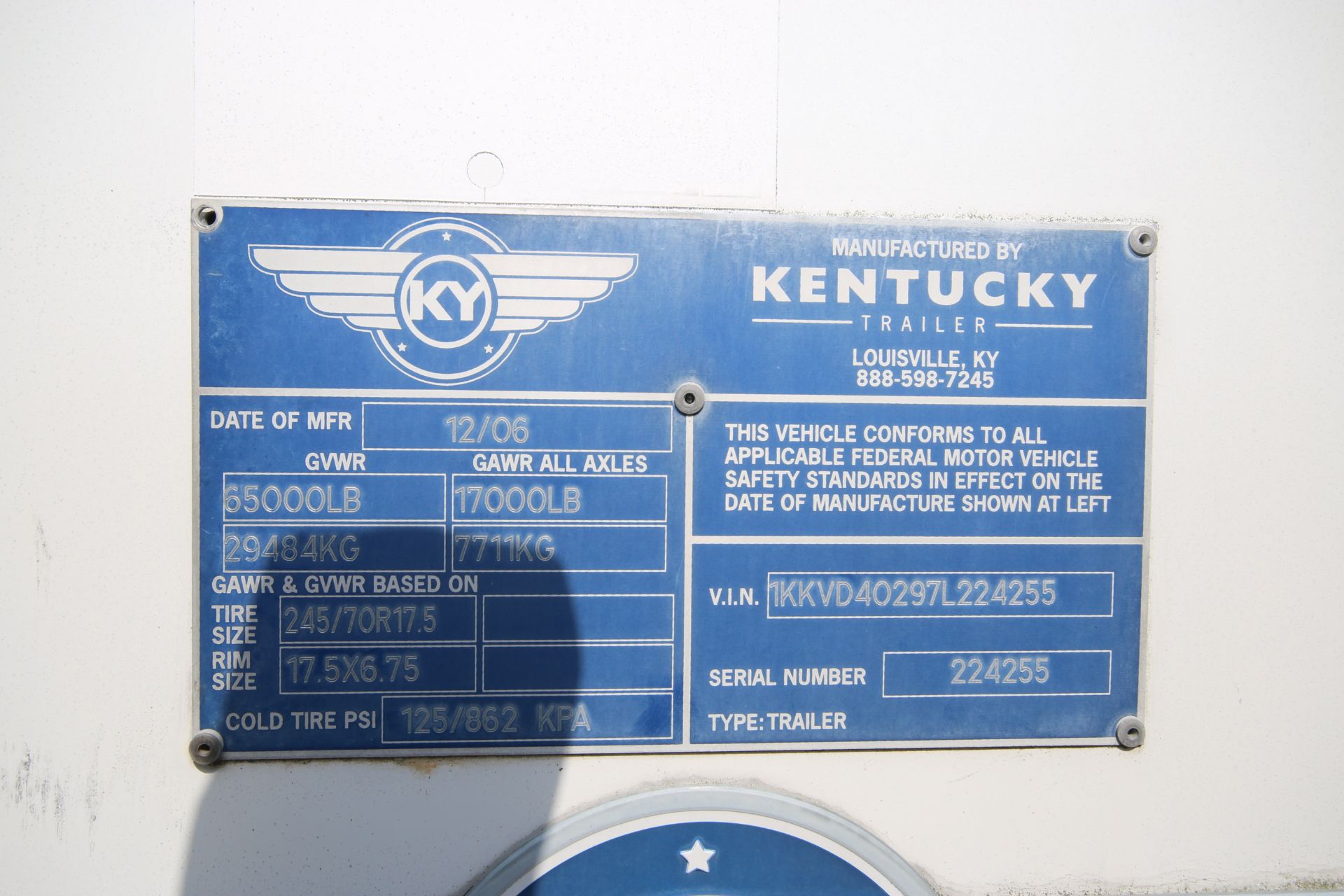 2006 Kentucky Enclosed Step Deck Trailer, VIN #: 1KKVD40297L224255, S/N 224255, GVWR 65,000 lbs./ - Image 5 of 8
